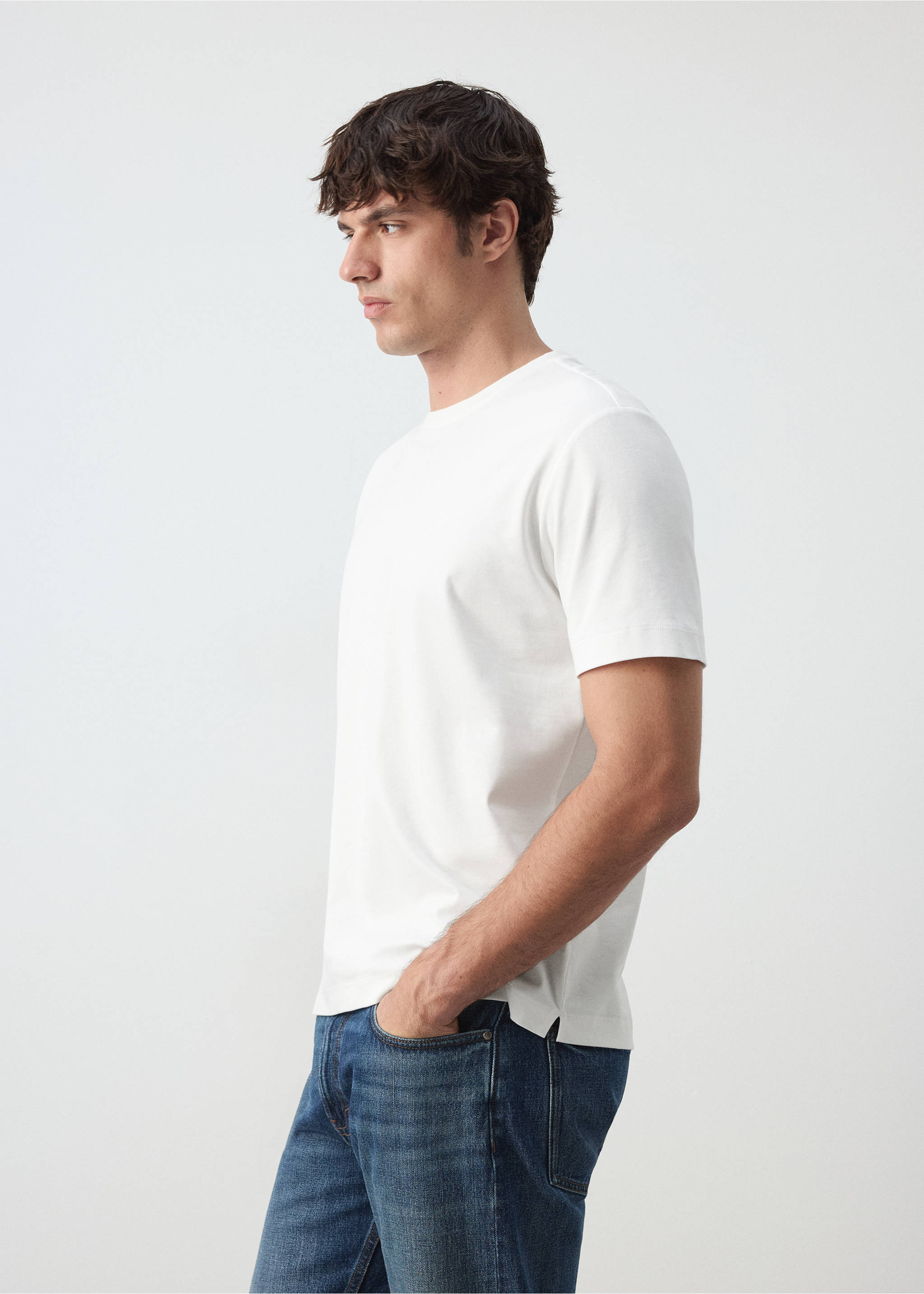 100% cotton T-shirt regular fit - Details of the article 2, White. Ref: 37016000-00.