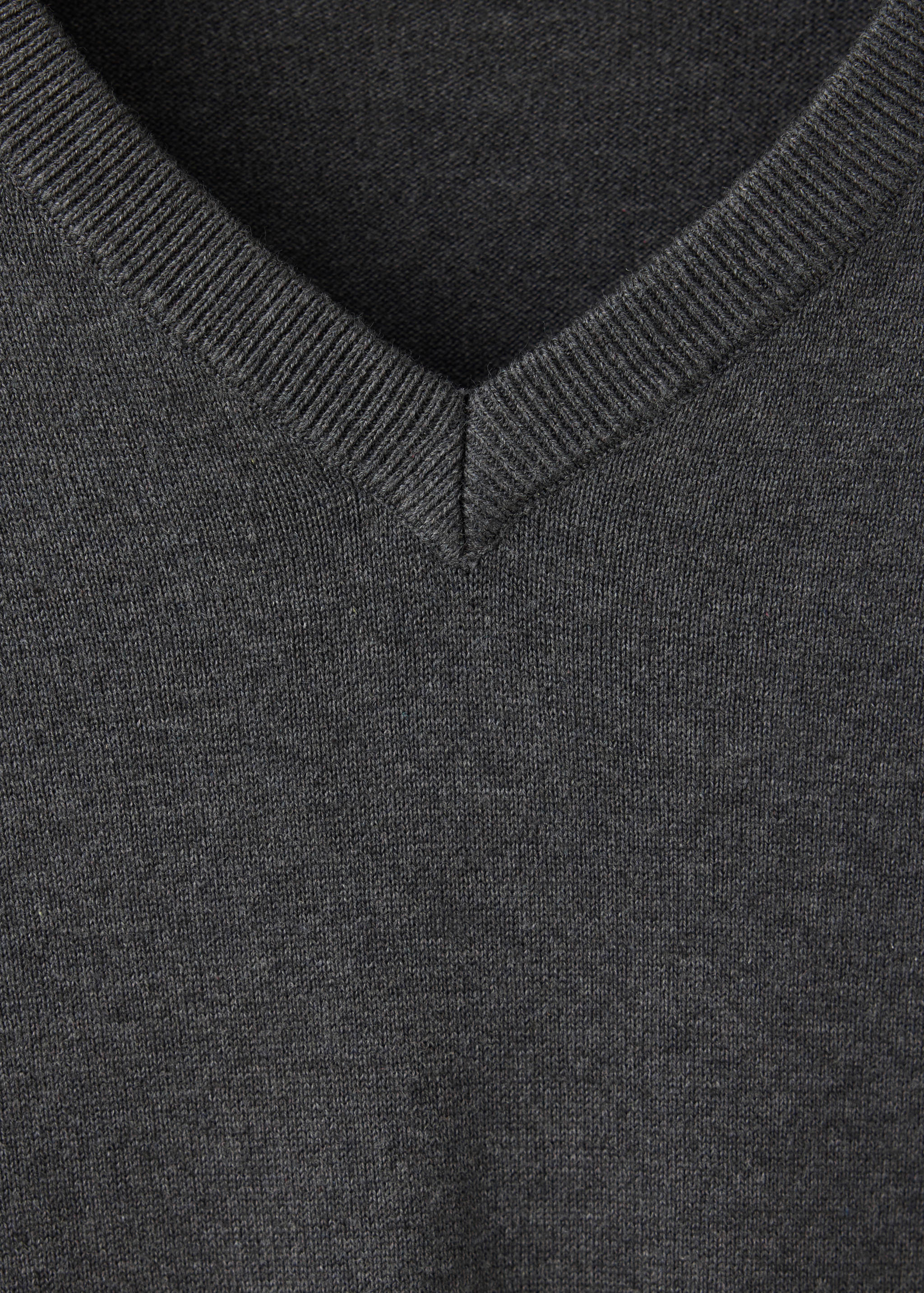 V-neck cotton sweater - Details of the article 8