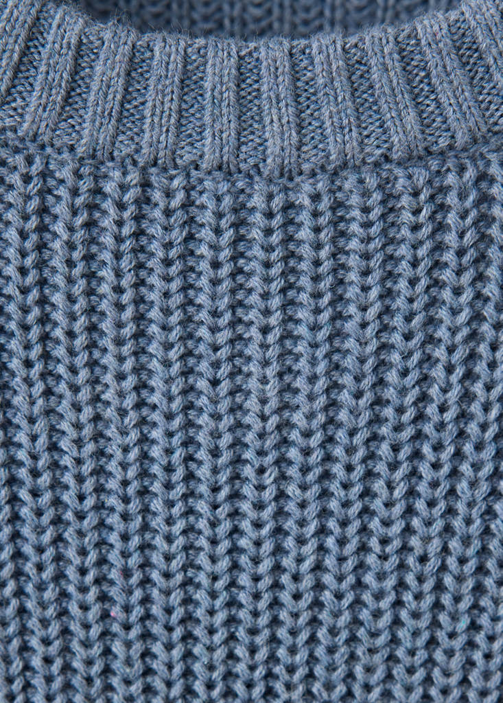 Knitted ribbed sweater — Blue