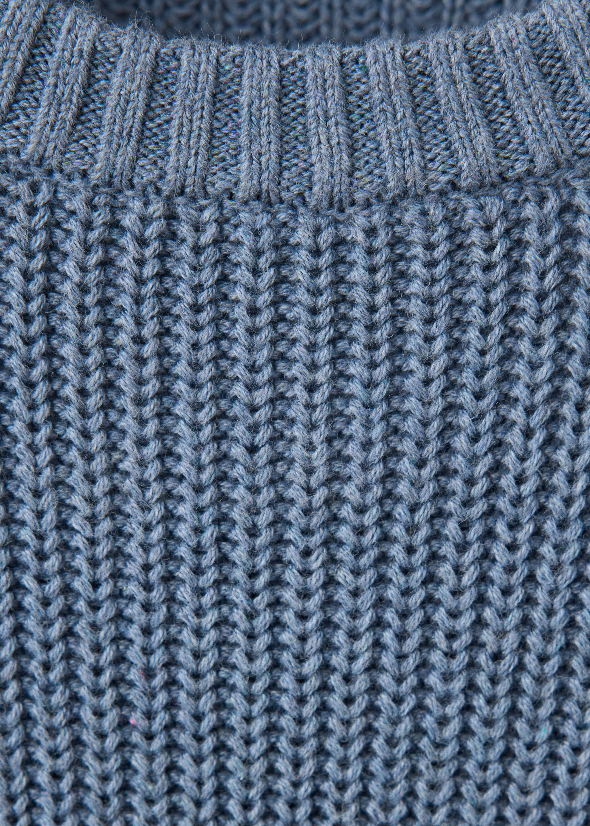 Knitted ribbed sweater - Details of the article 8