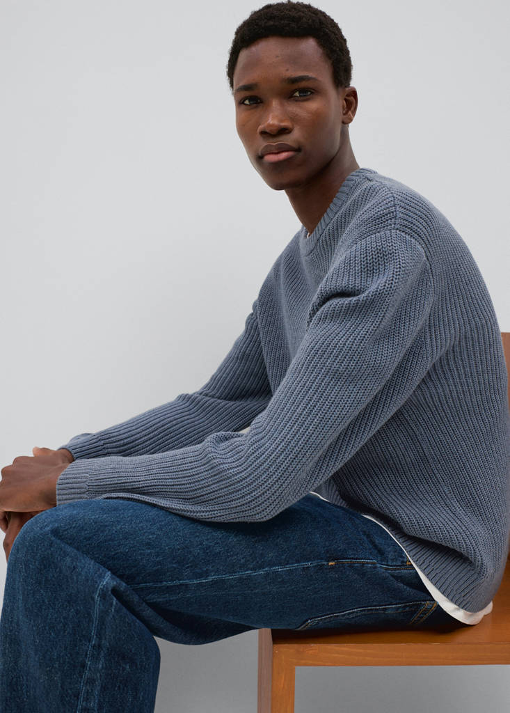 Knitted ribbed sweater — Blue