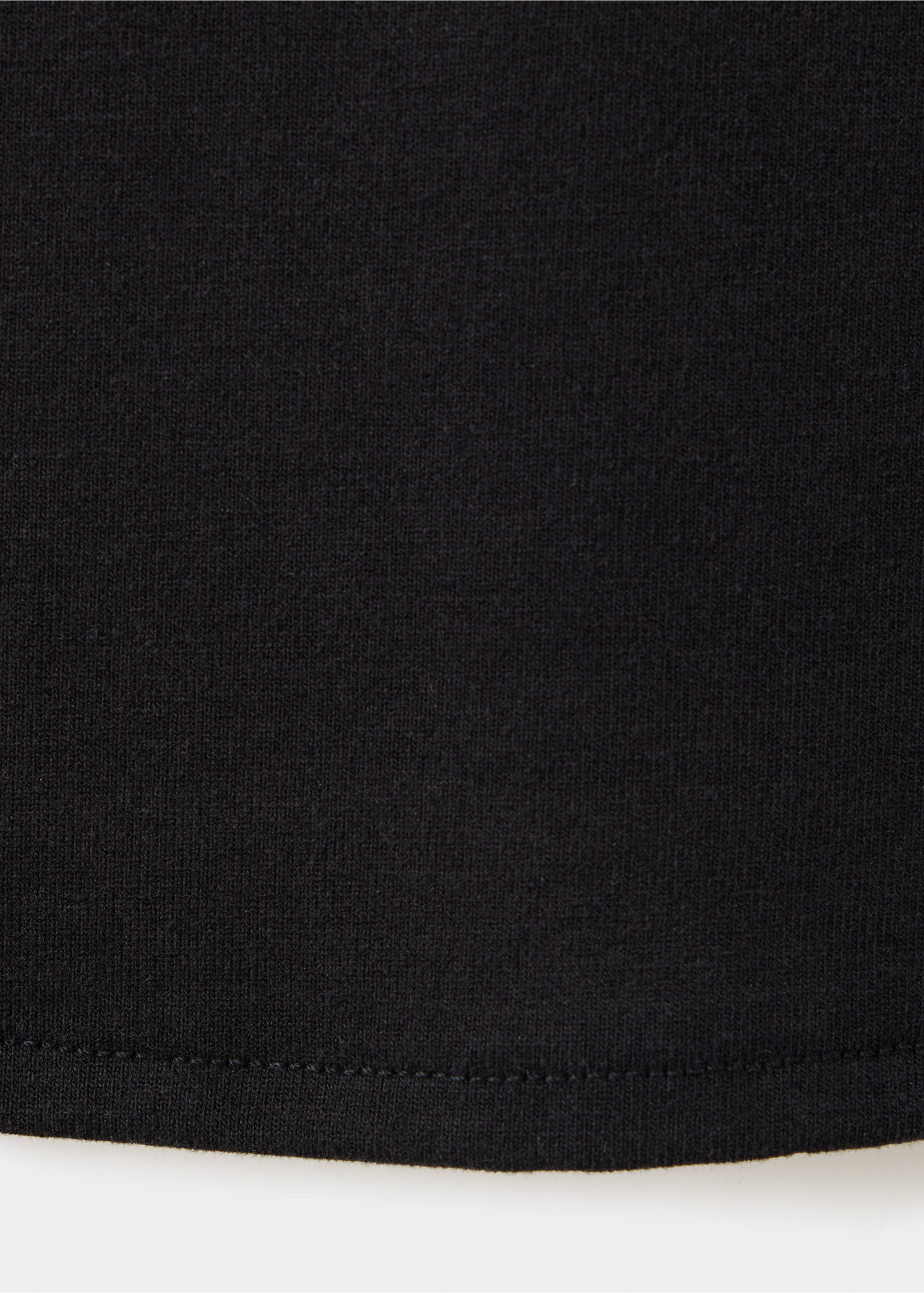 Fitted V-neck T-shirt - Details of the article 0, Black. Ref: 37016015-00.