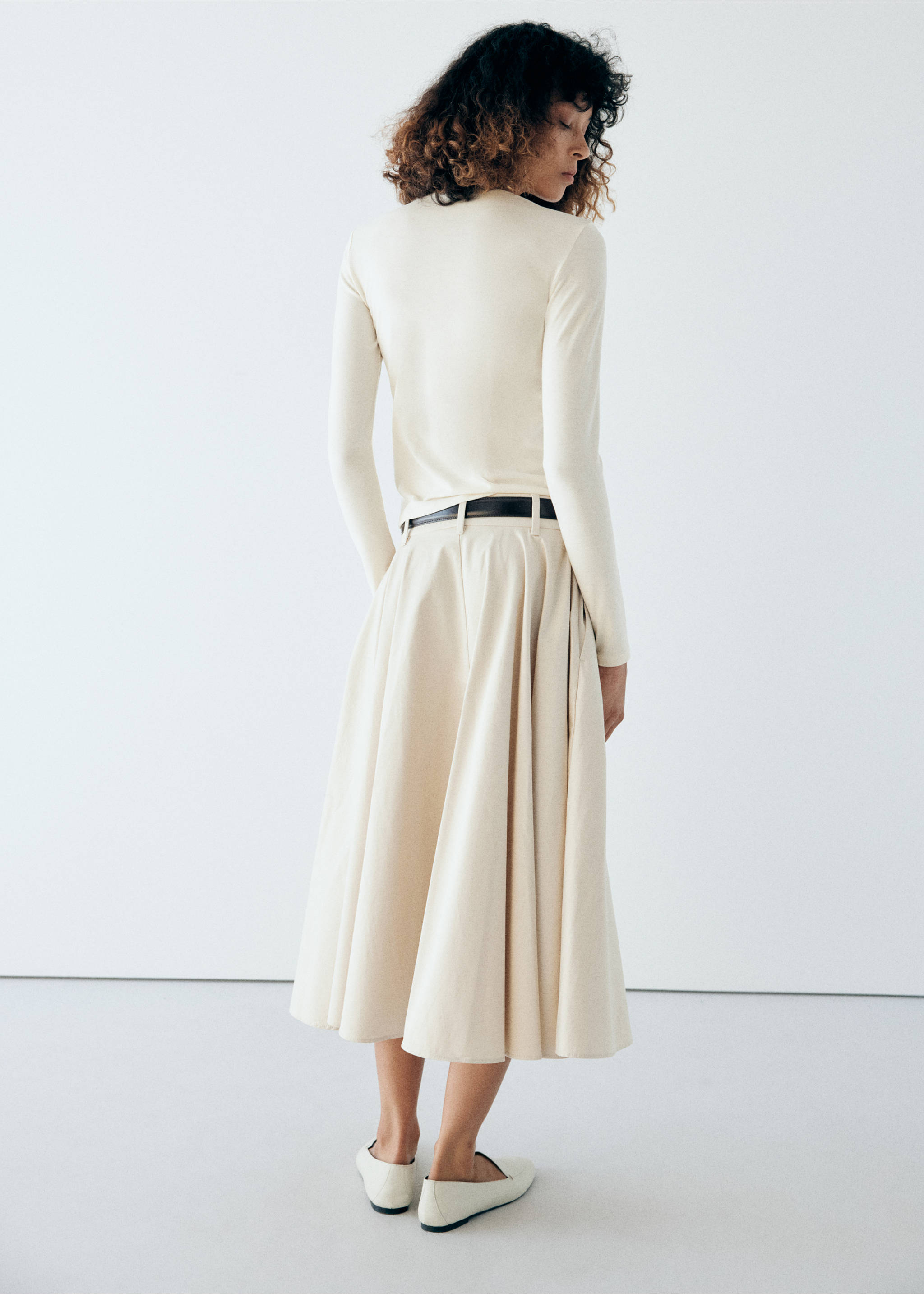 Boat-neck fitted t-shirt - Reverse of the article, Off White. Ref: 37016016-00.