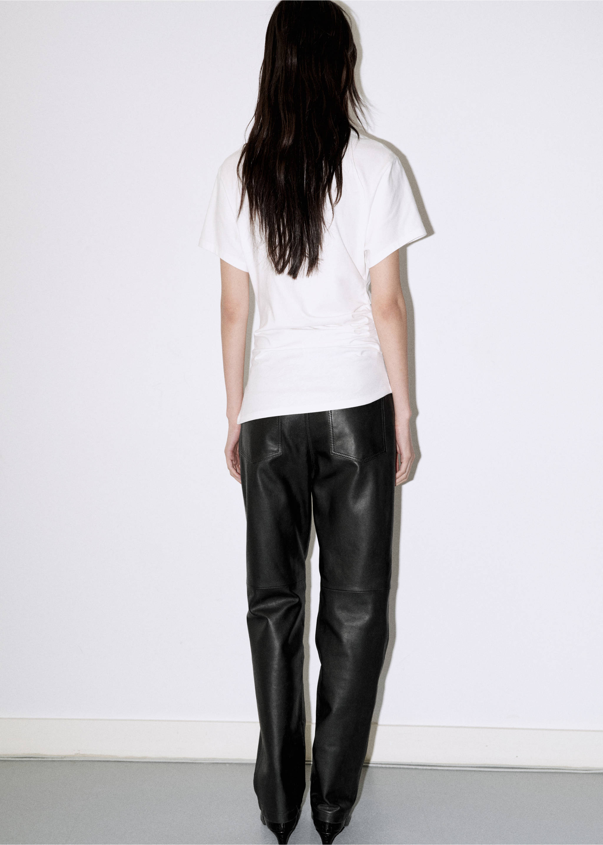 Gathered cotton t-shirt - Reverse of the article, White. Ref: 37016018-00.