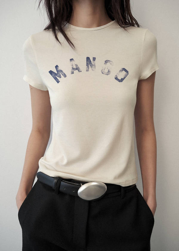 T-shirt with a distressed logo print — Off White