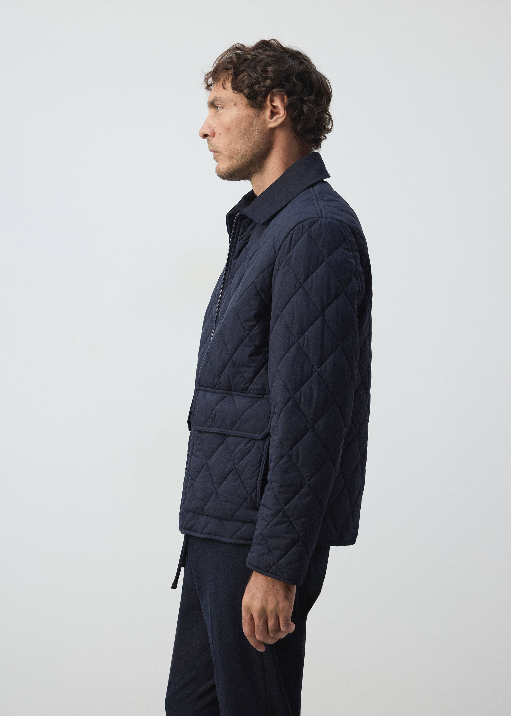 Quilted water repellent jacket - Details of the article 2, Night Blue. Ref: 37016322-01.