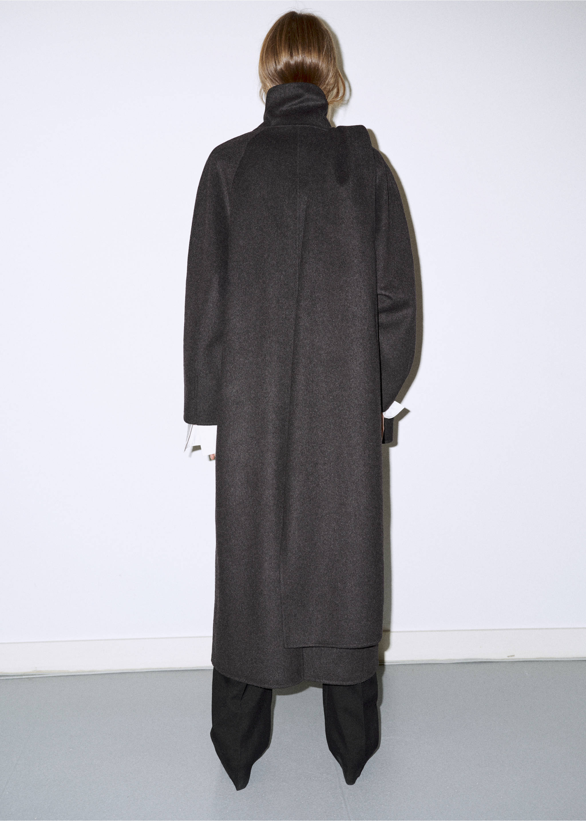 Wool coat with detachable scarf - Reverse of the article, Dark Heather Grey. Ref: 37016328-00.
