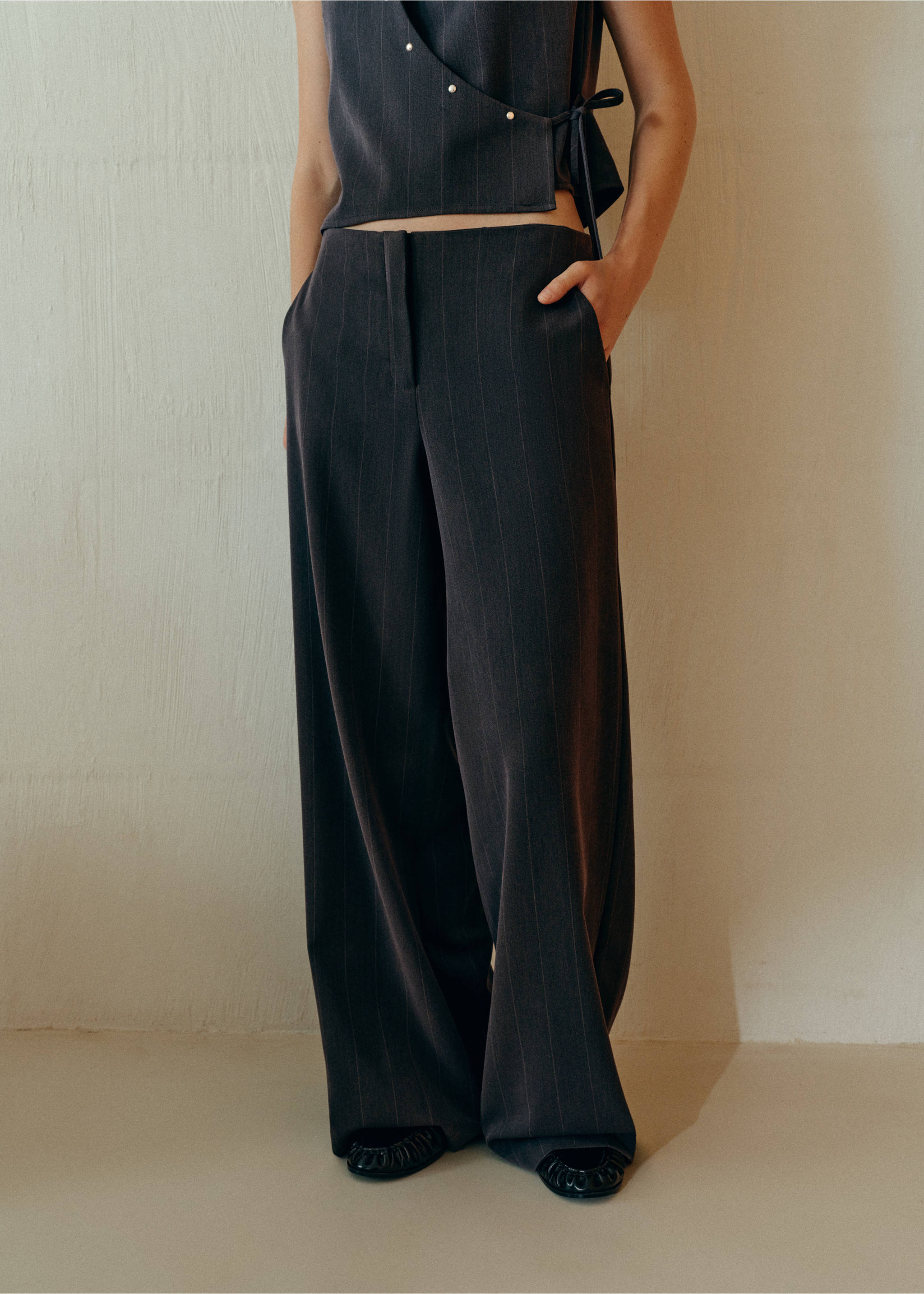 Pinstripe wide leg trousers - Medium plane, Grey. Ref: 37016342-00.
