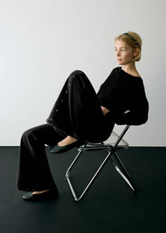 Wide-leg jeans with eyelets — Black denim 9