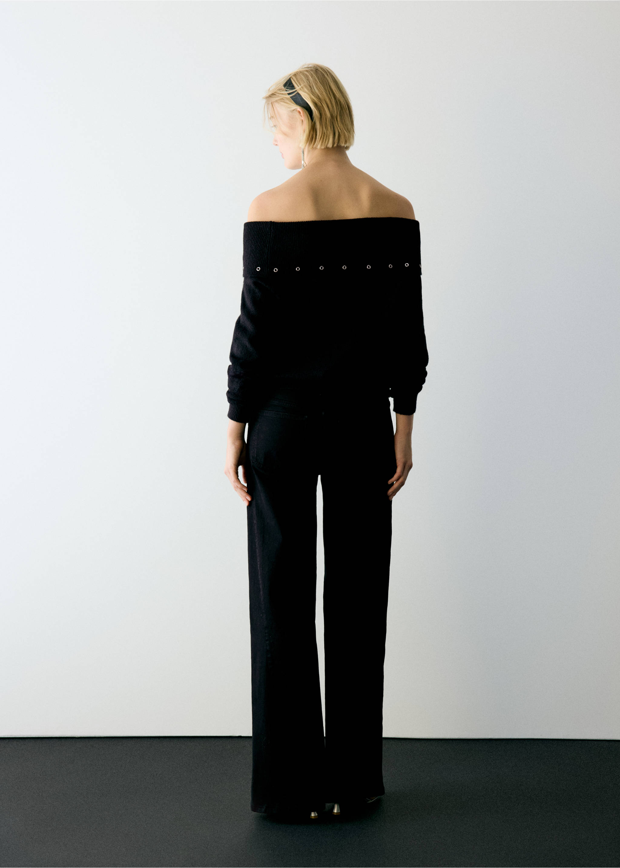 Black wash flare jeans - Reverse of the article, Black denim. Ref: 37016350-01.