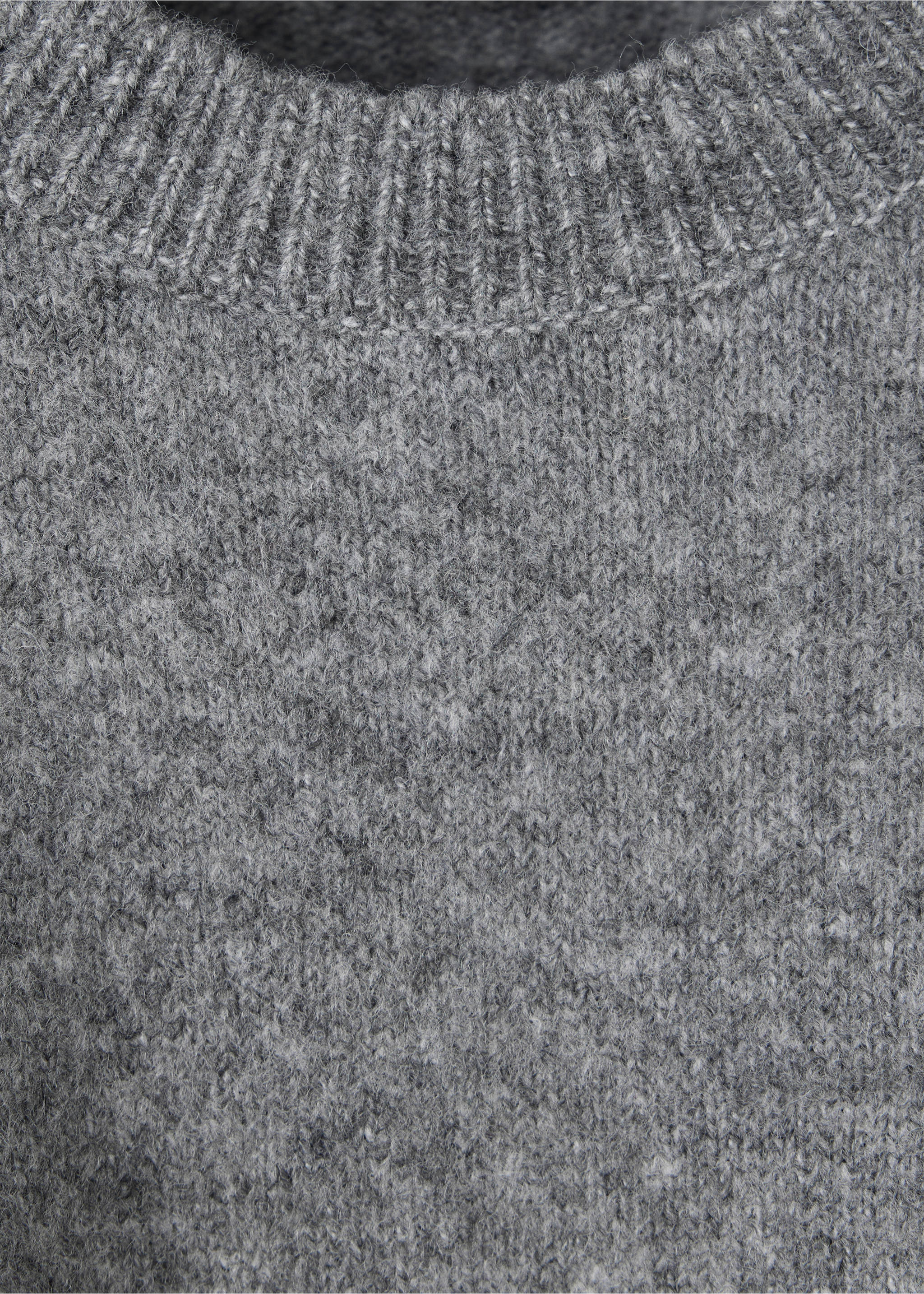 Pull détail clous - Détail de l'article 8, Gris chiné foncé. Ref: 37016356-00.