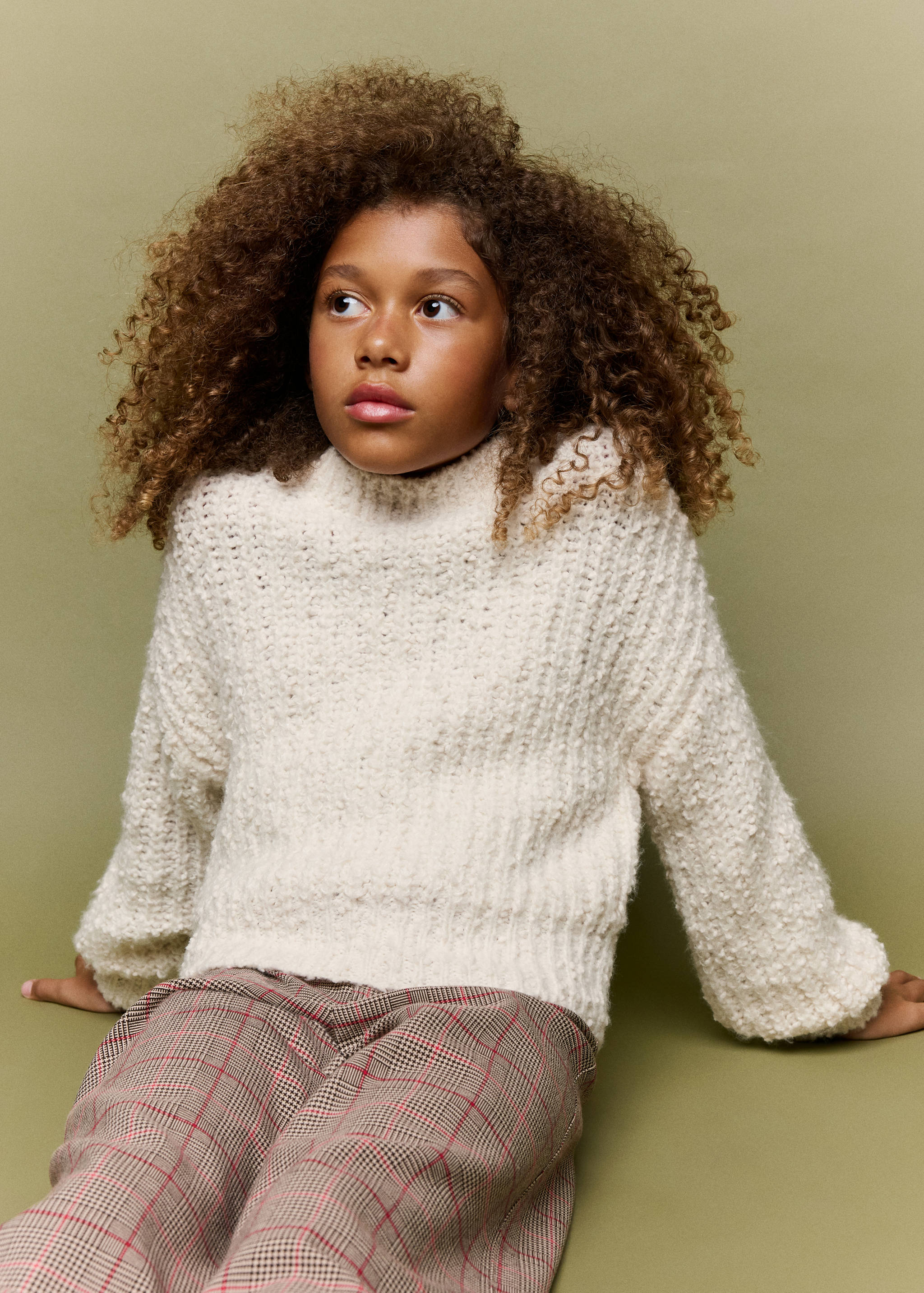 Medium-knit sweater - Medium plane