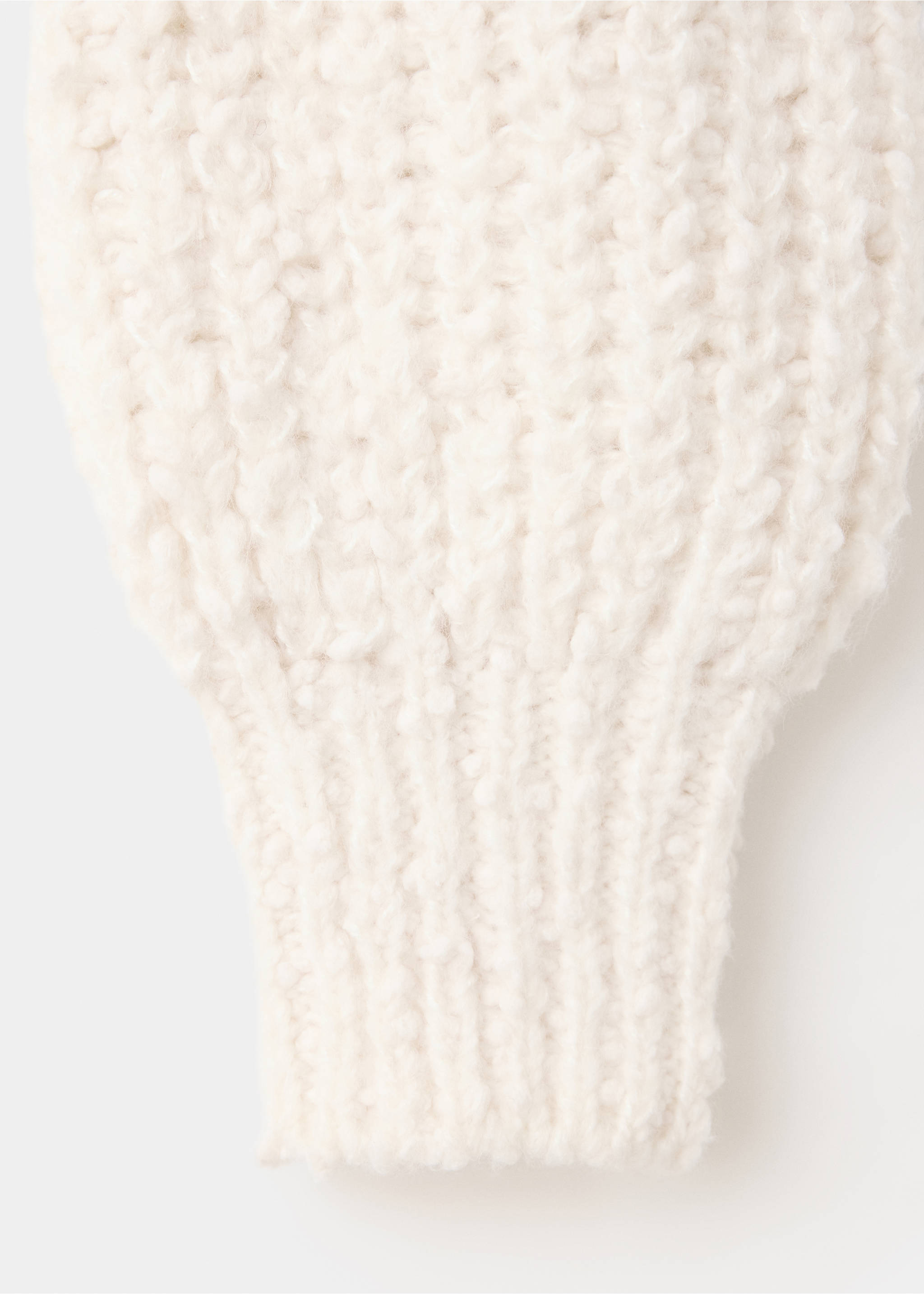 Medium-knit sweater - Details of the article 0, Ivory White. Ref: 37016362-00.