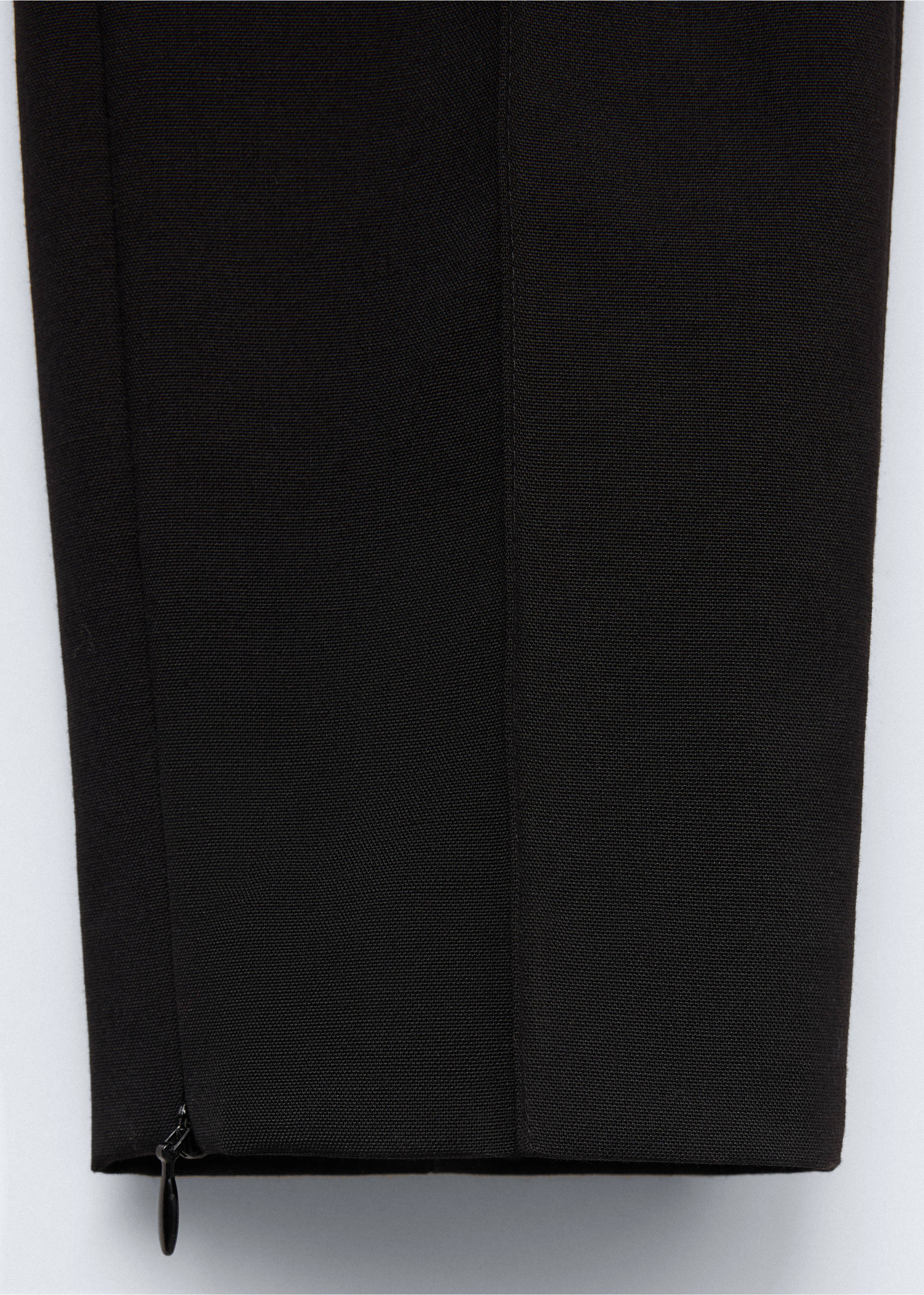 Pantalon oliva - Détail de l'article 0, Noir. Ref: 37016367-00.