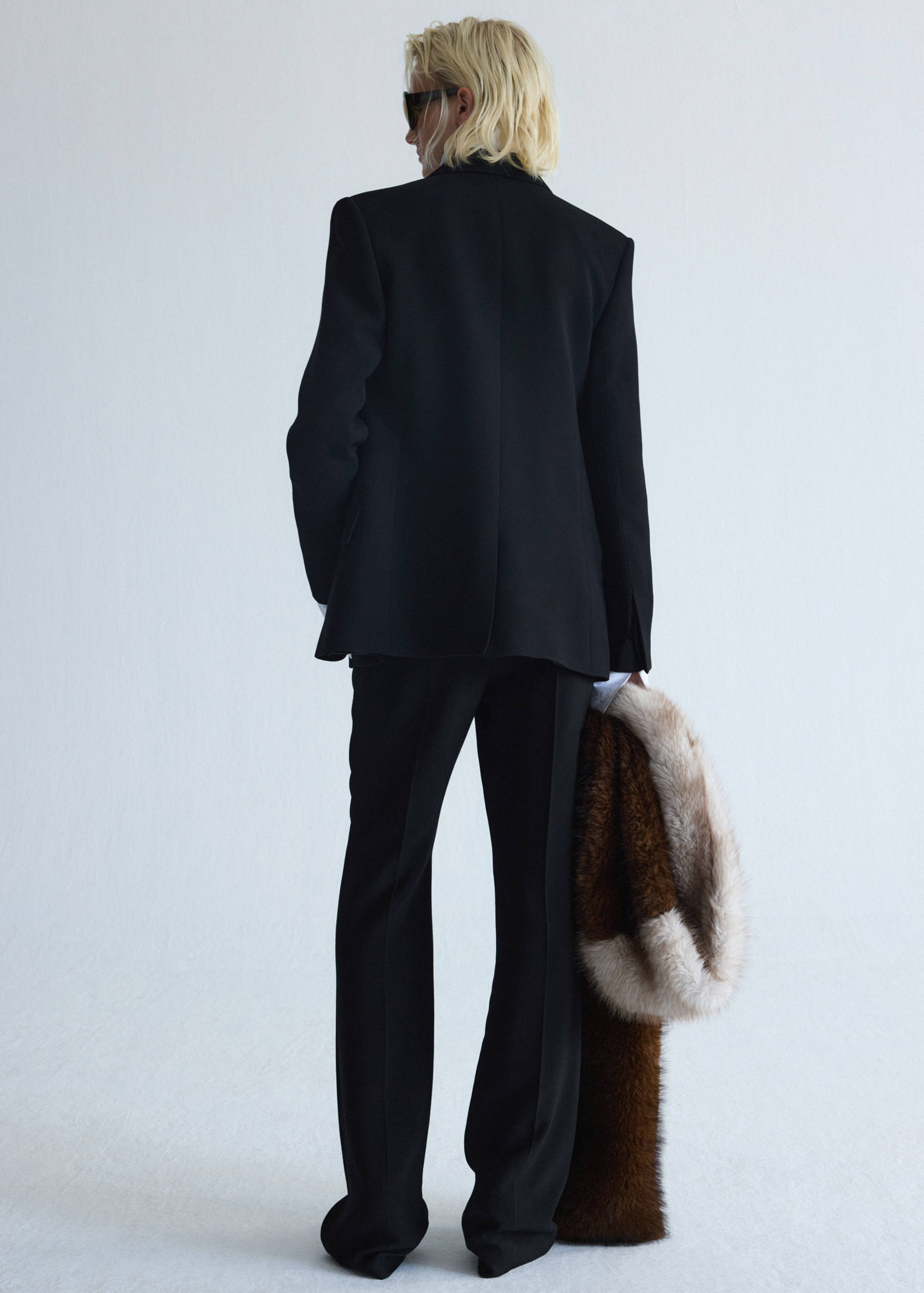 Straight suit trousers - Reverse of the article