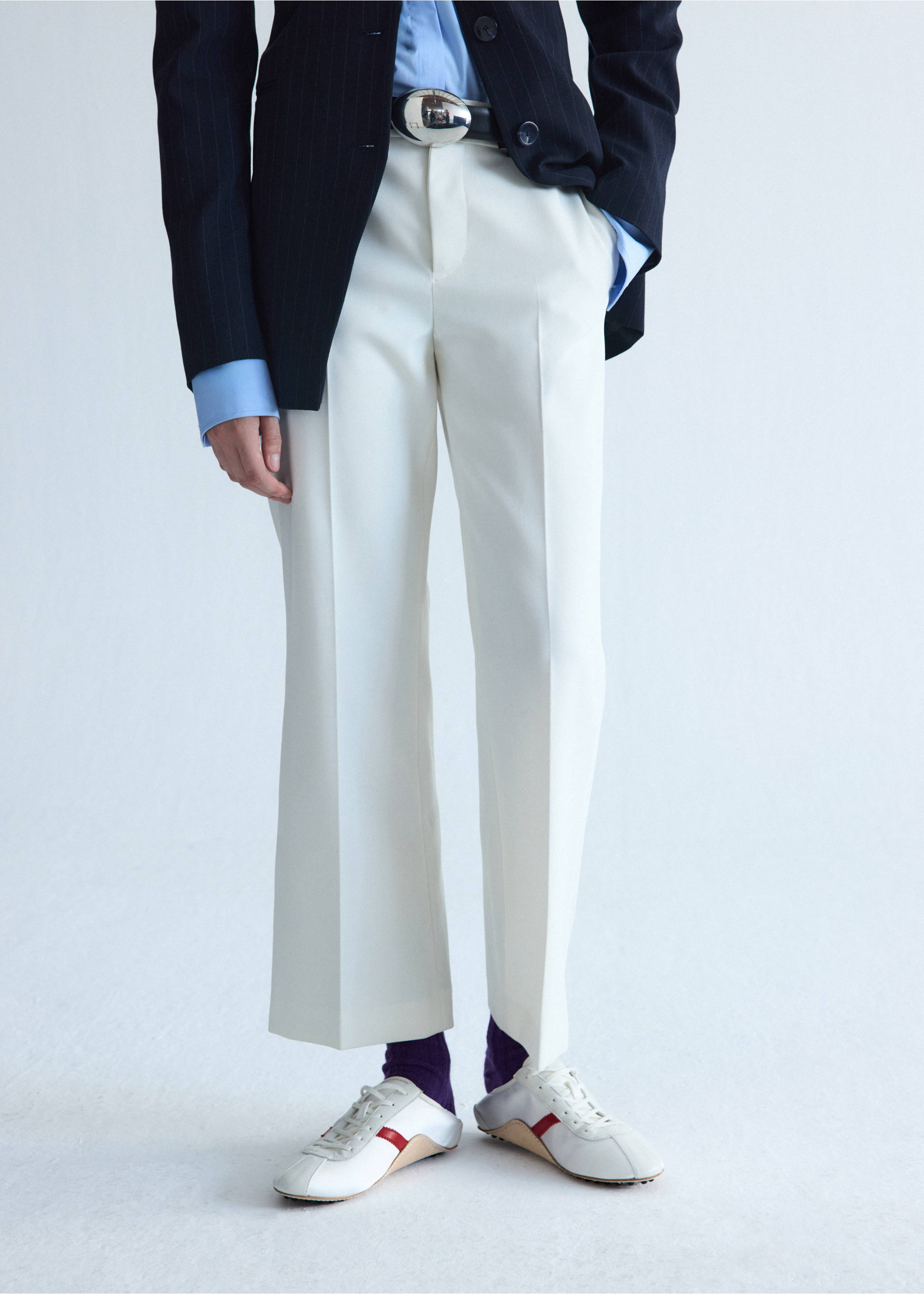 Low-rise cropped trousers - Medium plane, Ecru. Ref: 37016372-00.