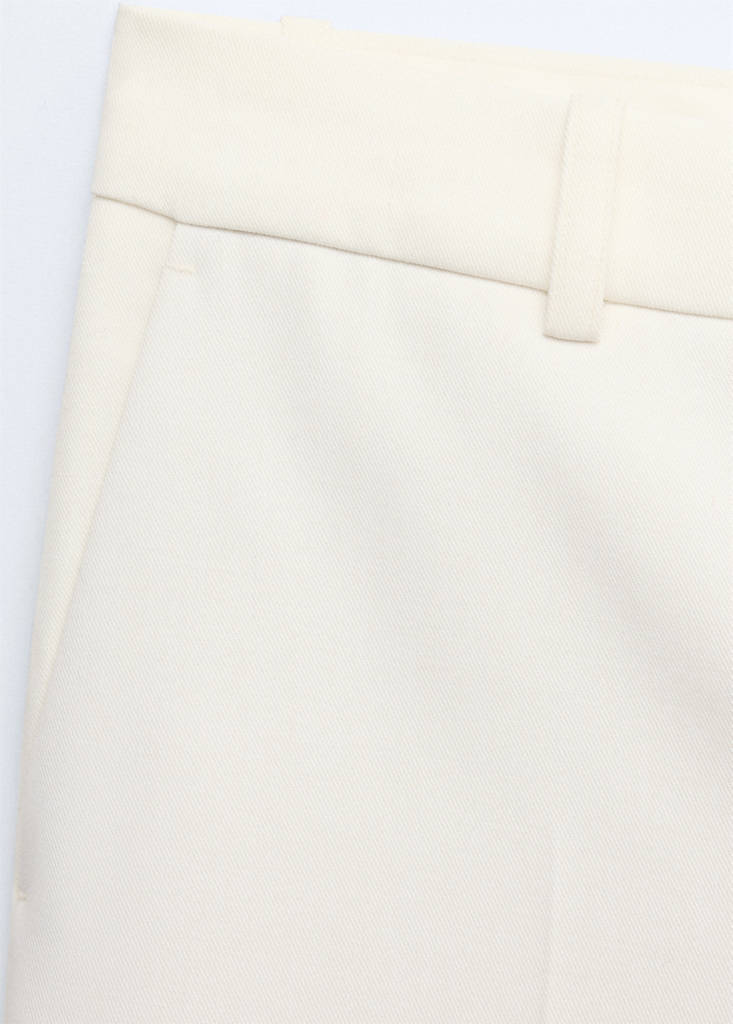 Low-rise cropped trousers — Ecru