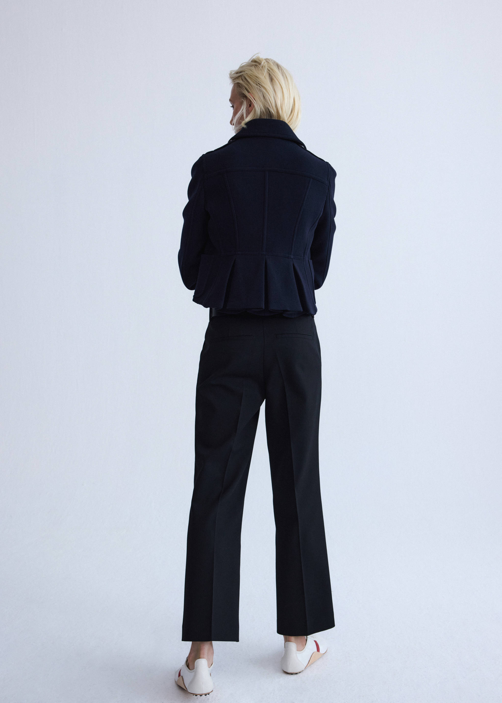 Low-rise cropped trousers - Reverse of the article
