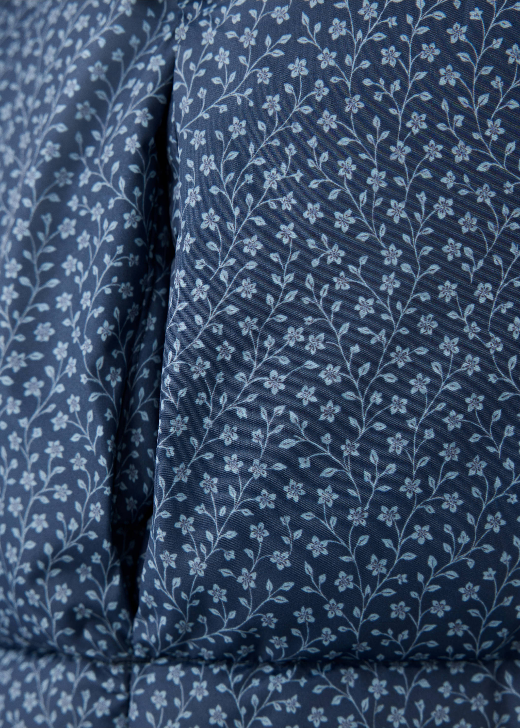 Anorak acolchado flores - Detalle del artículo 8, Azul noche. Ref: 37016723-00.