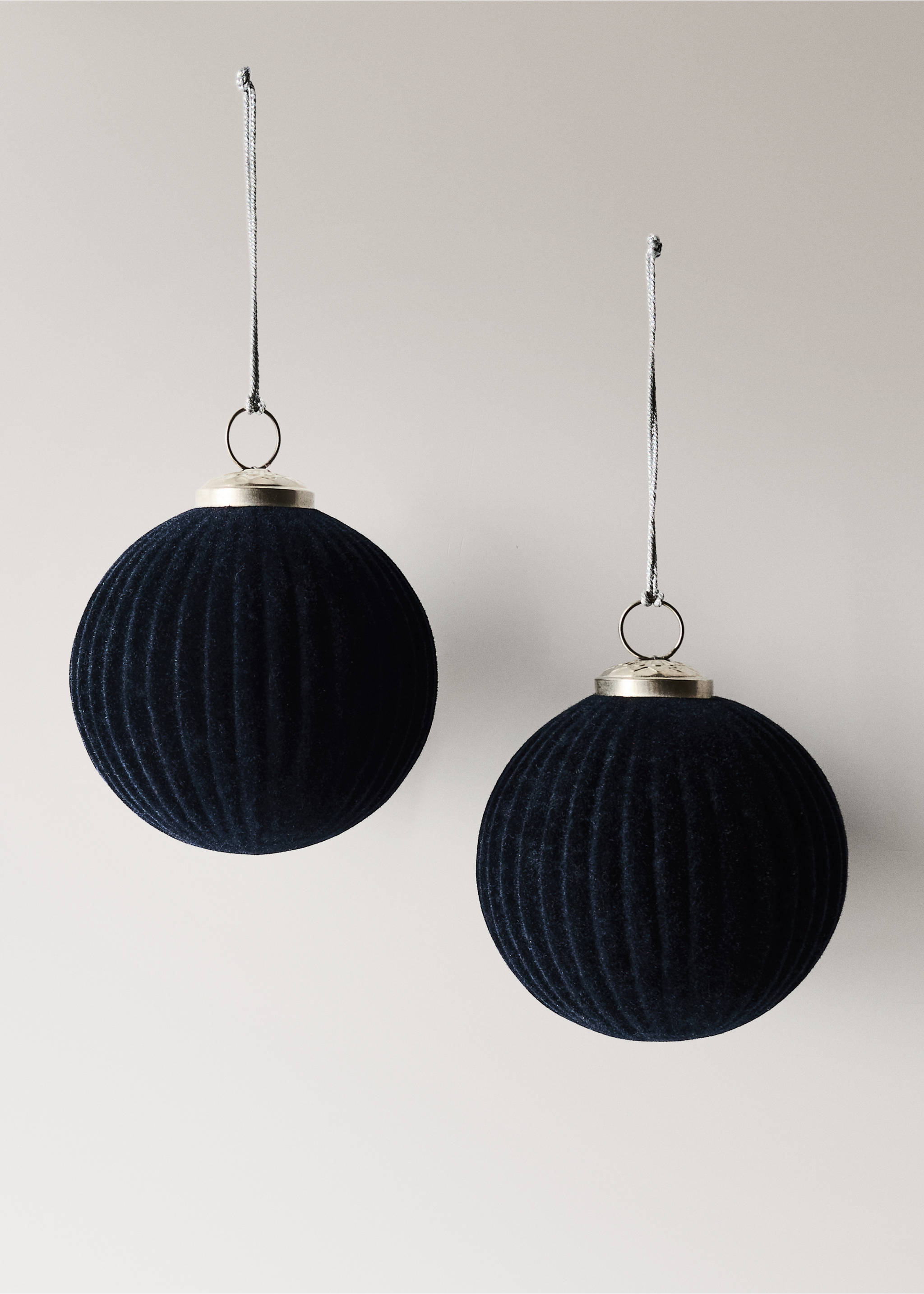 Décoration sapin boule de Noël - Article sans modèle, Bleu. Ref: 37016733-00.