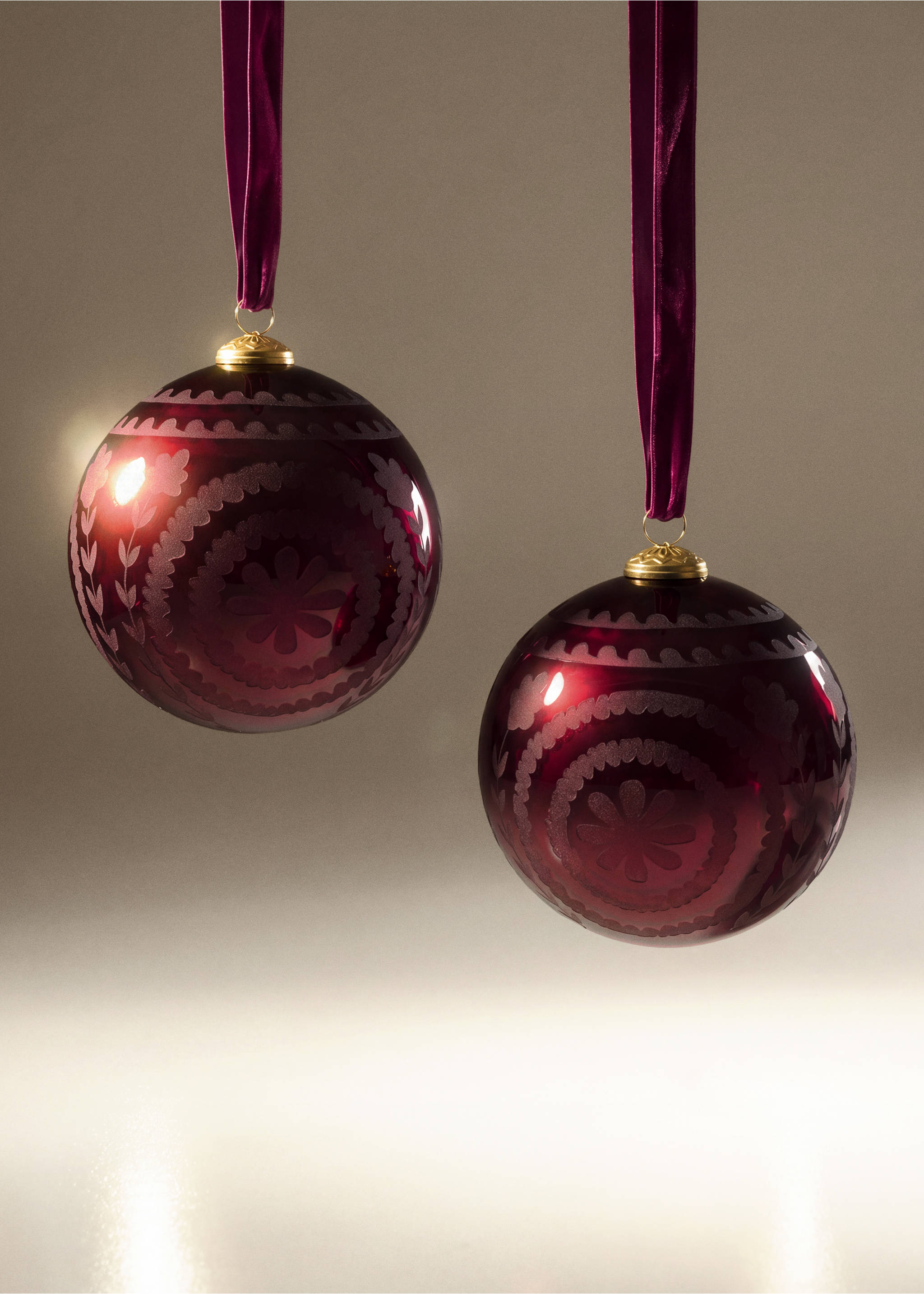 Christmas tree bauble ornament - General plane, Red. Ref: 37016737-00.