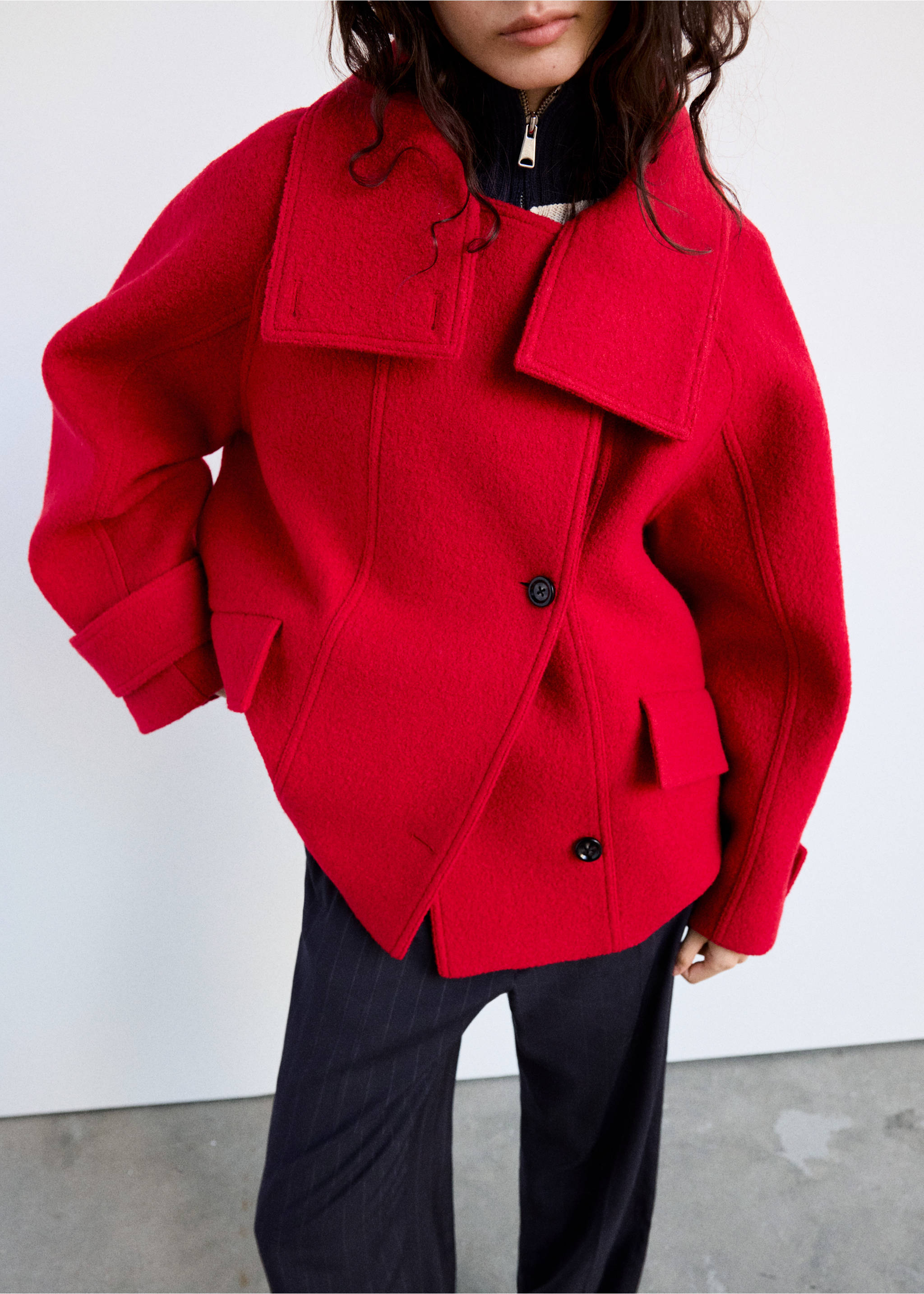 100% wool high-neck coat - Medium plane, Red. Ref: 37016747-00.