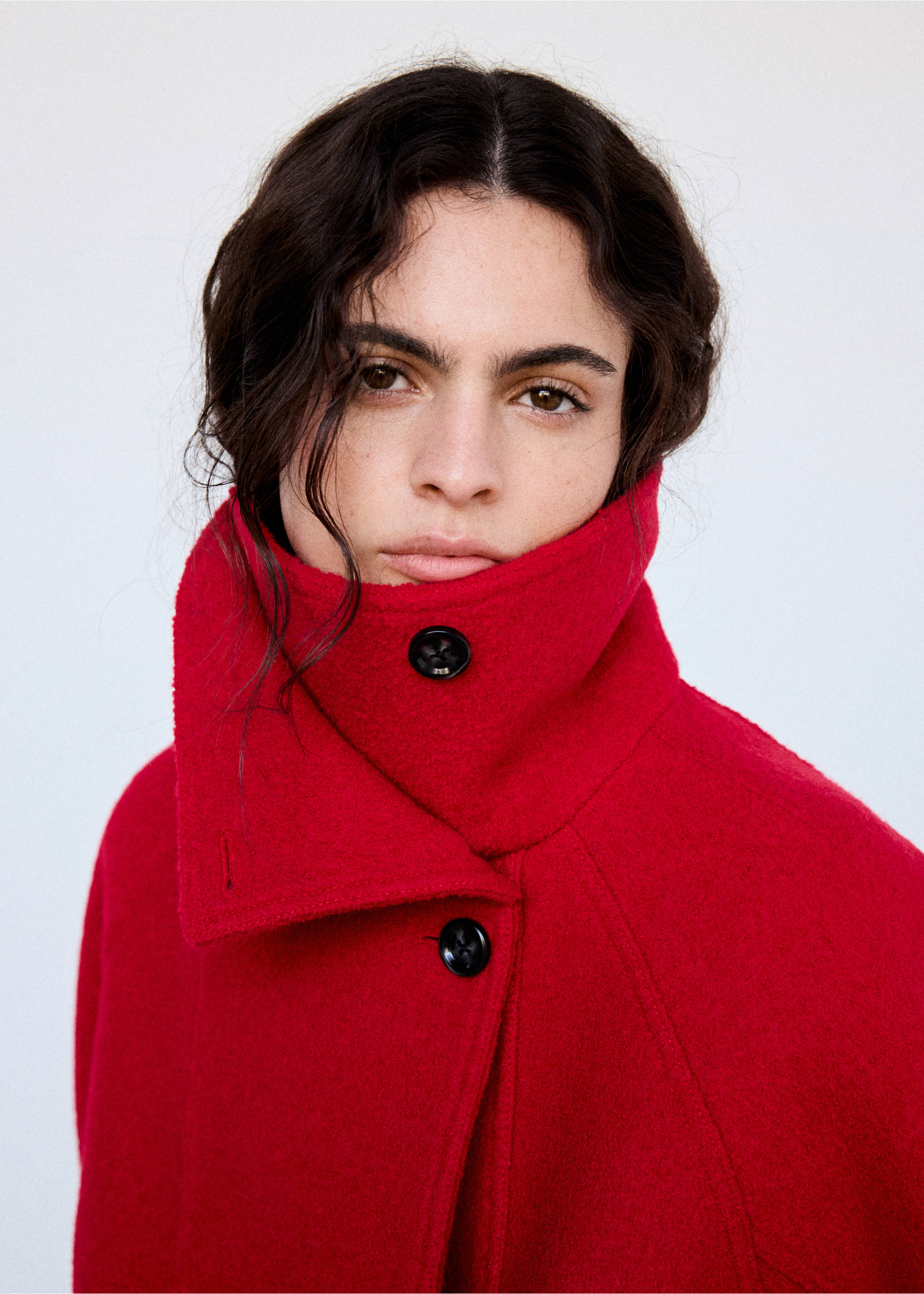 100% wool high-neck coat - Details of the article 3, Red. Ref: 37016747-00.