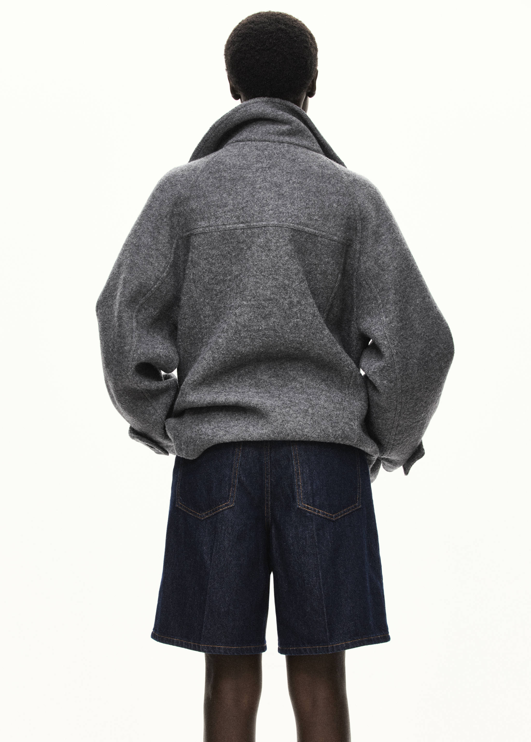 Coat shoper - Reverse of the article