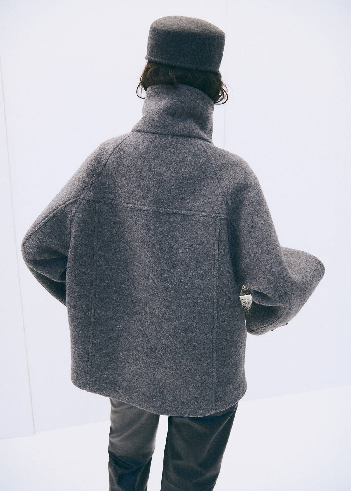 100% wool funnel-neck coat — Grey