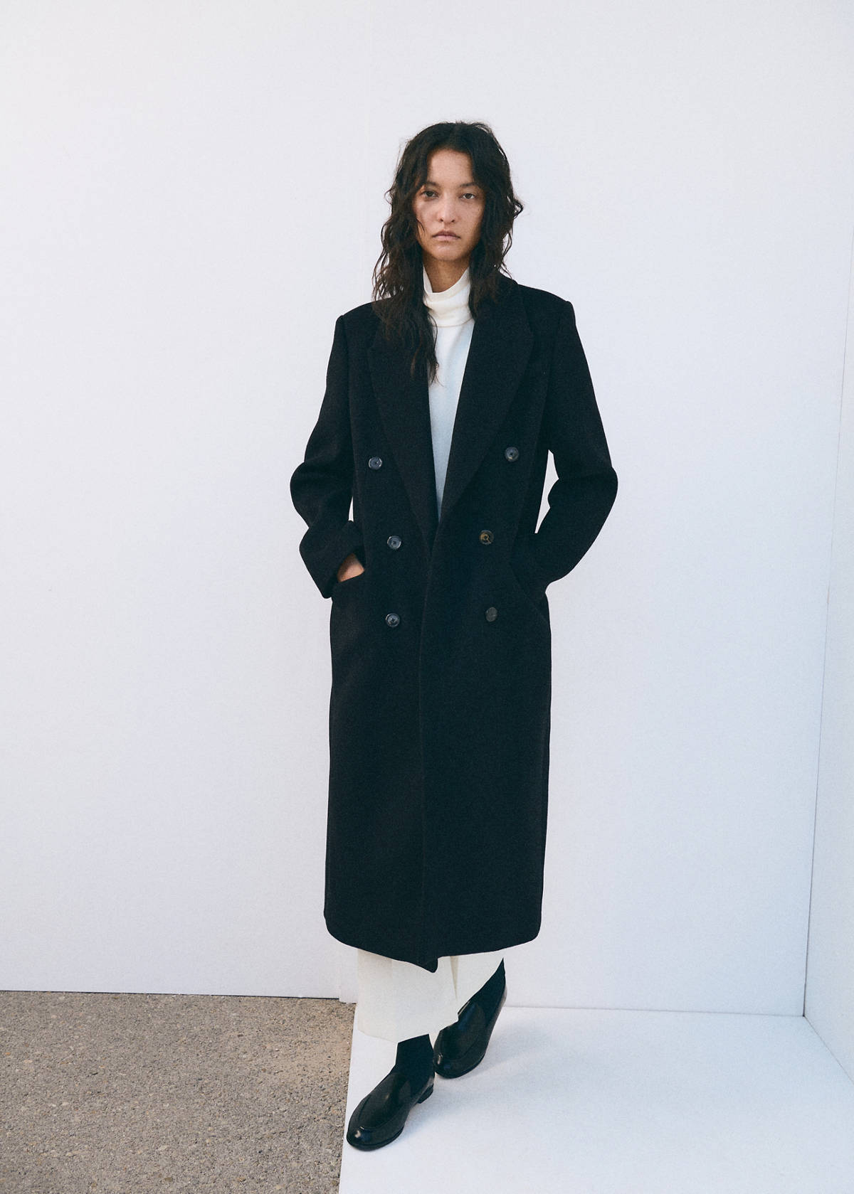 Manteco wool double-breasted coat — Black
