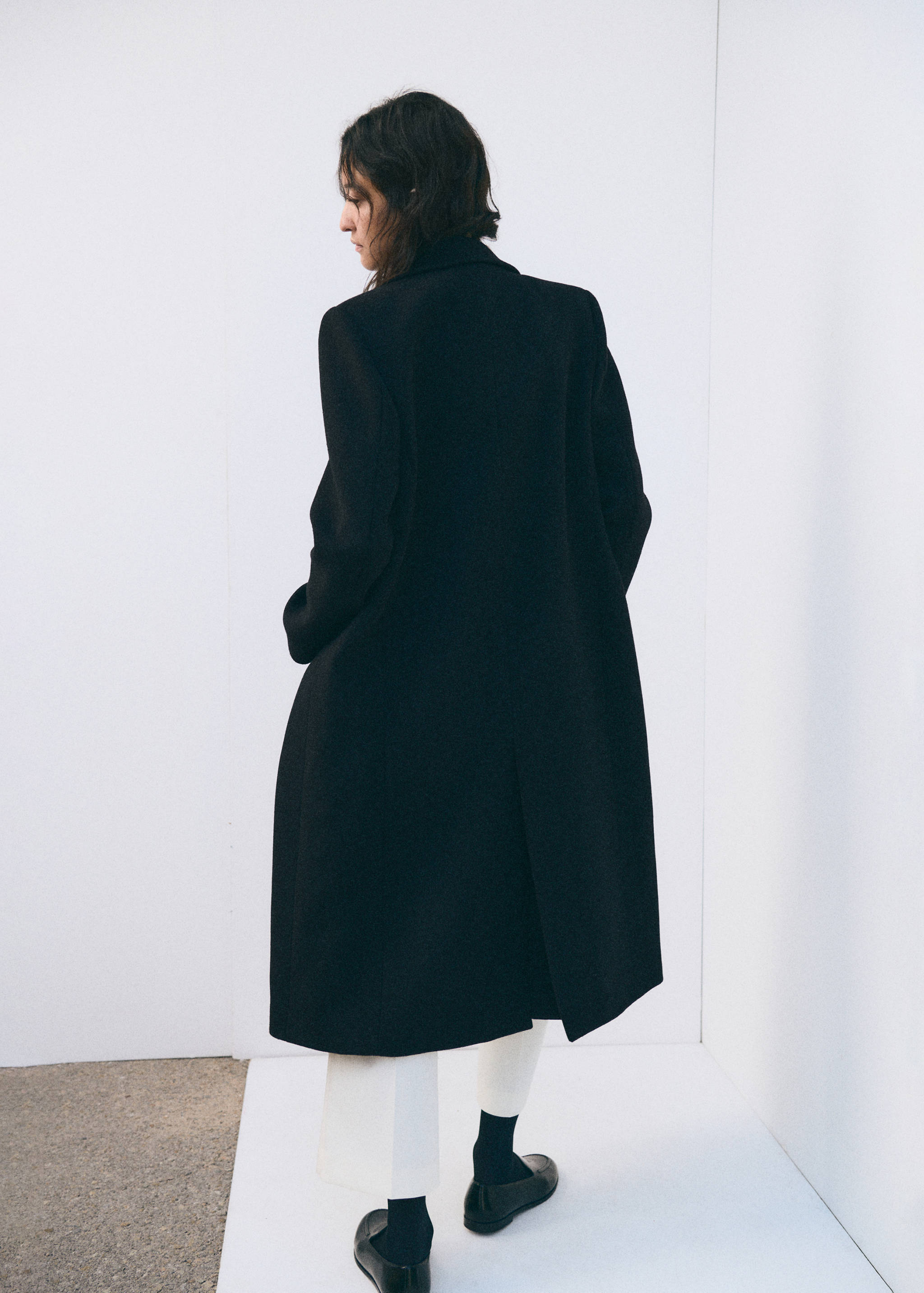 Double-breasted virgin wool coat - Verso de l’article