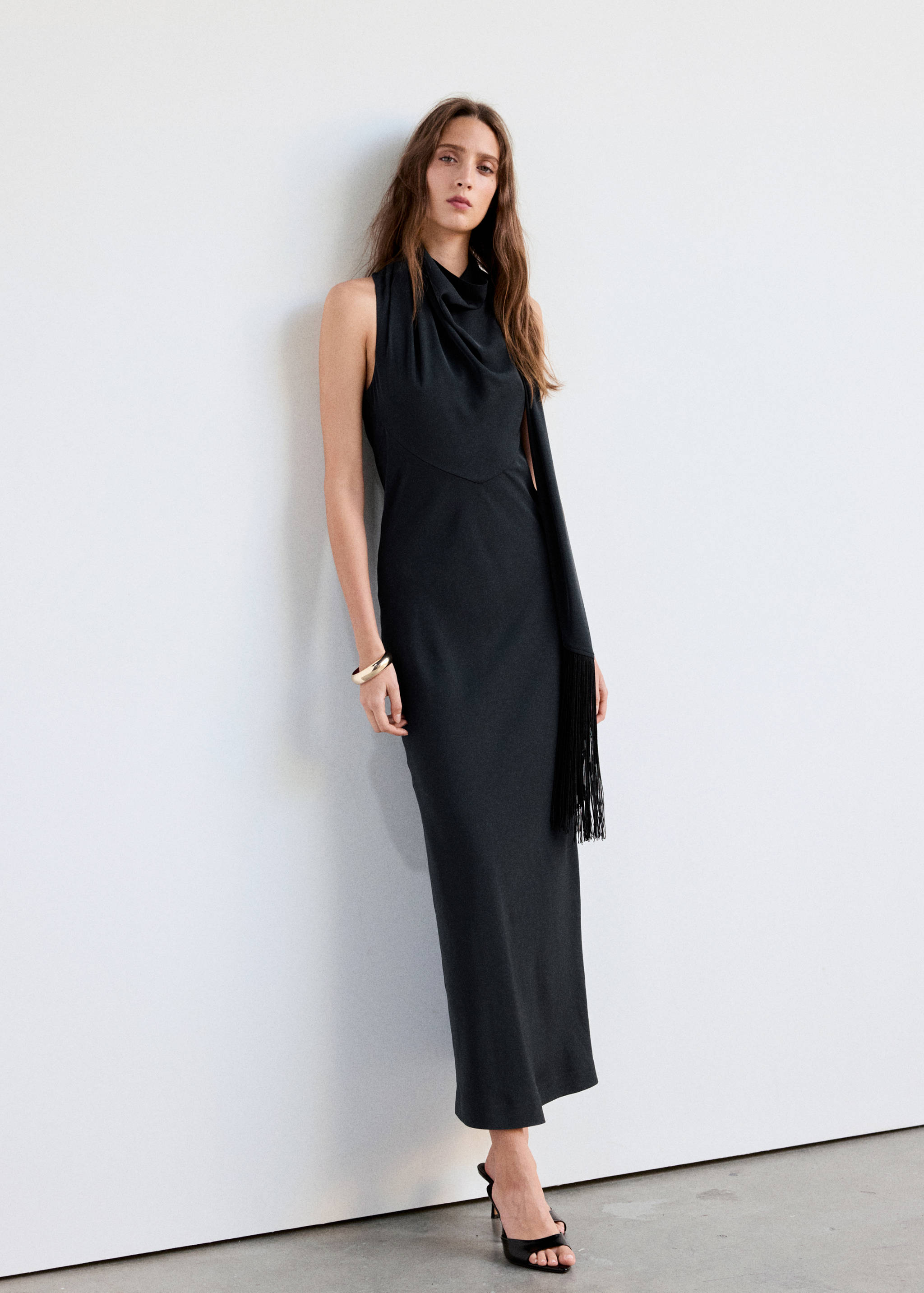 Drape-neck dress with scarf collar - General plane