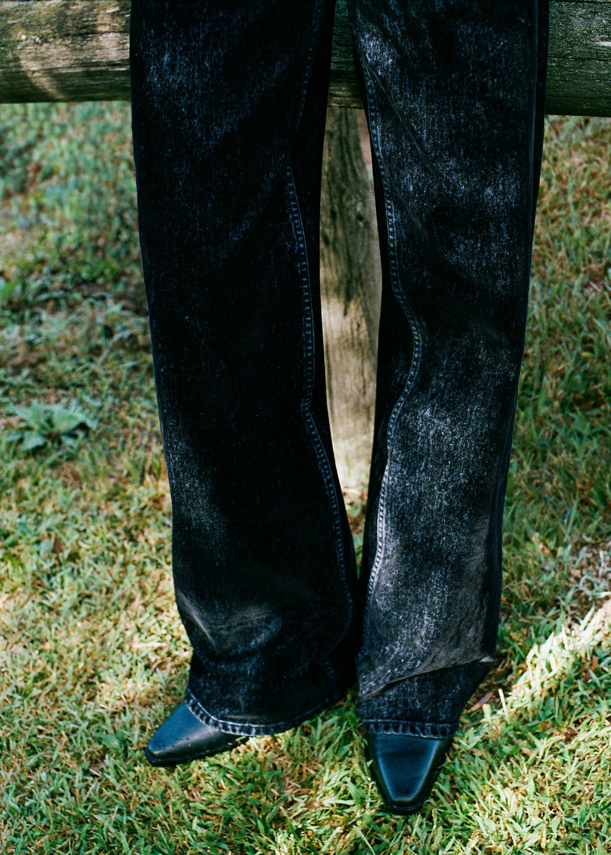 Velvety straight-leg jeans — Navy