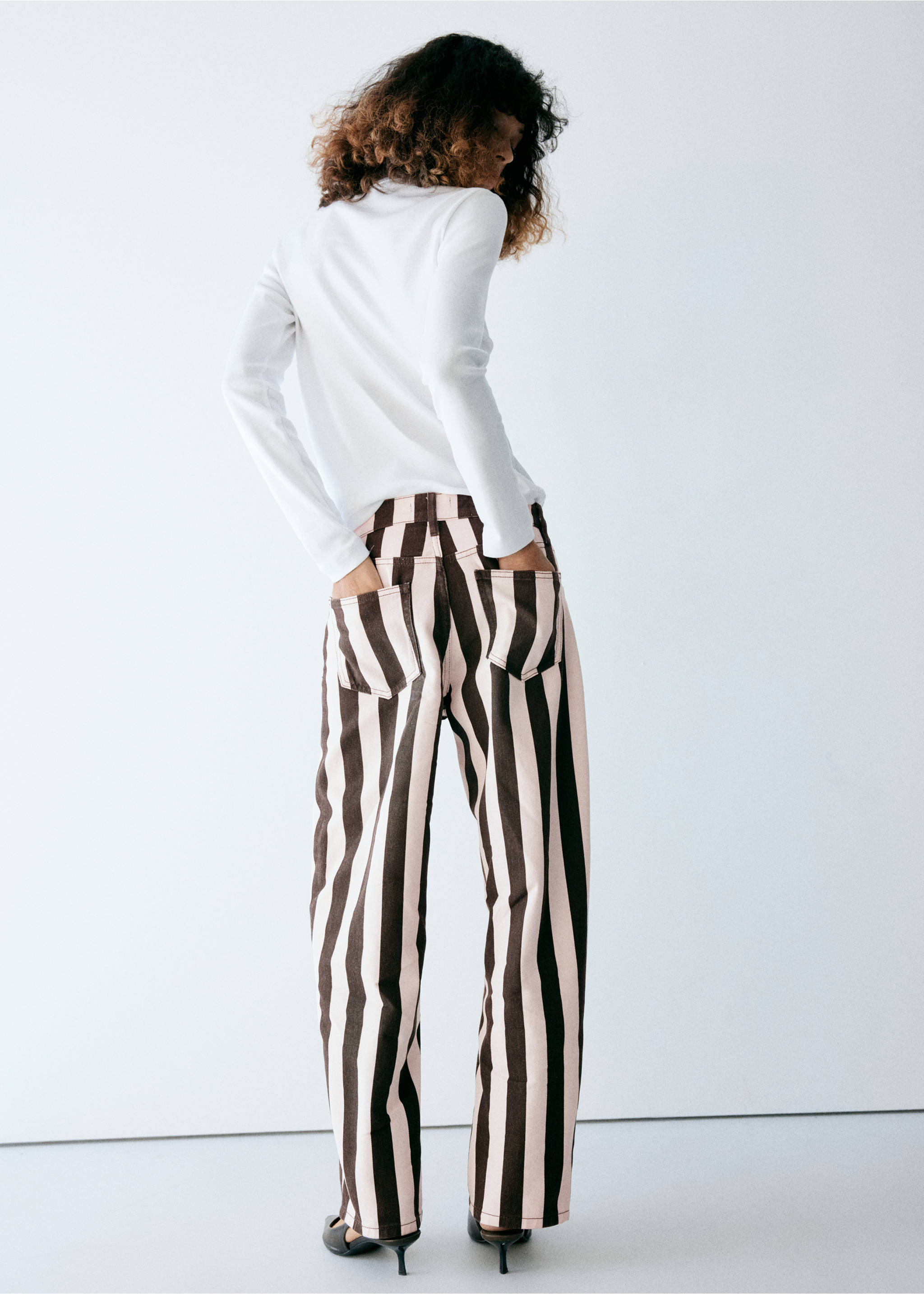 100% cotton striped trousers - Reverse of the article, Ecru. Ref: 37017142-00.