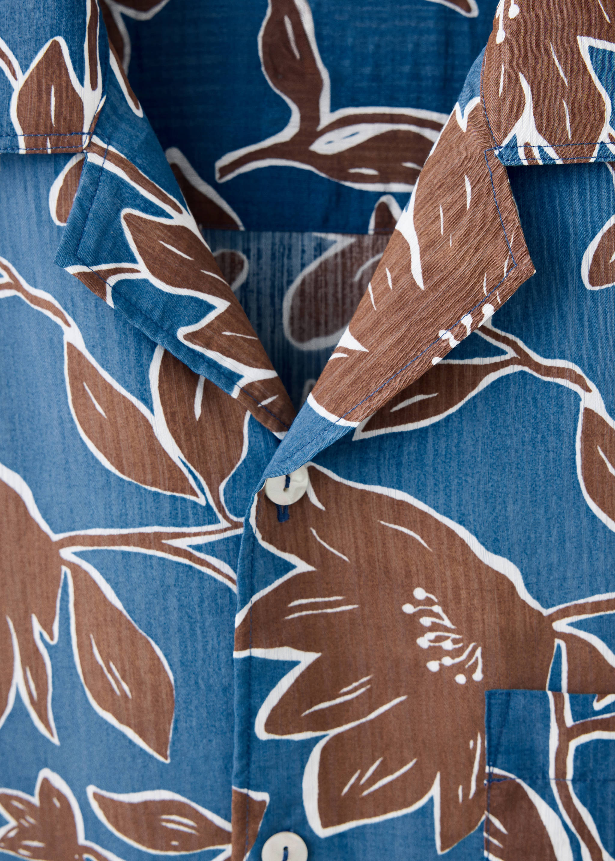 Shirt florm - Details of the article 8