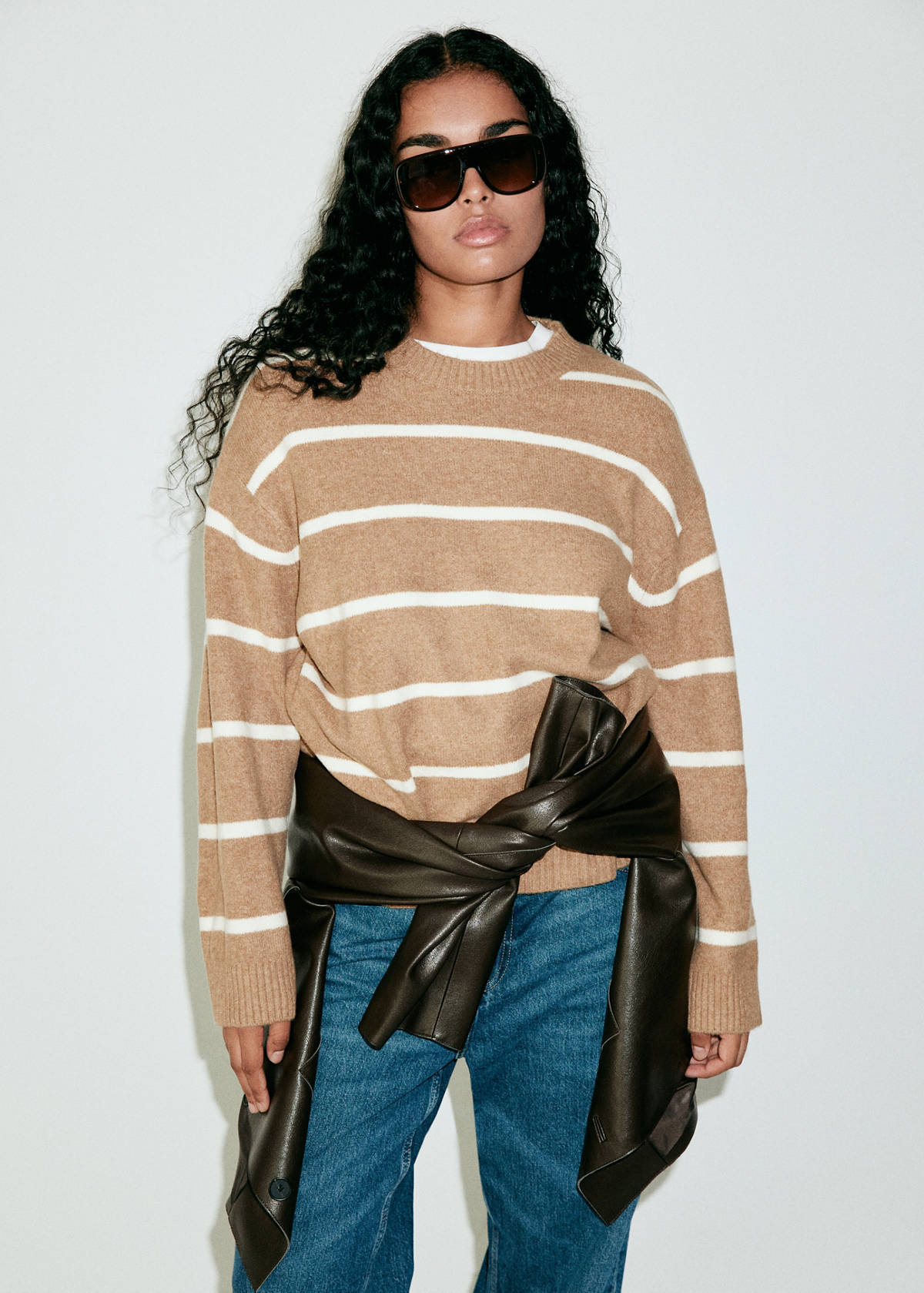 Round-neck striped sweater — Medium Brown