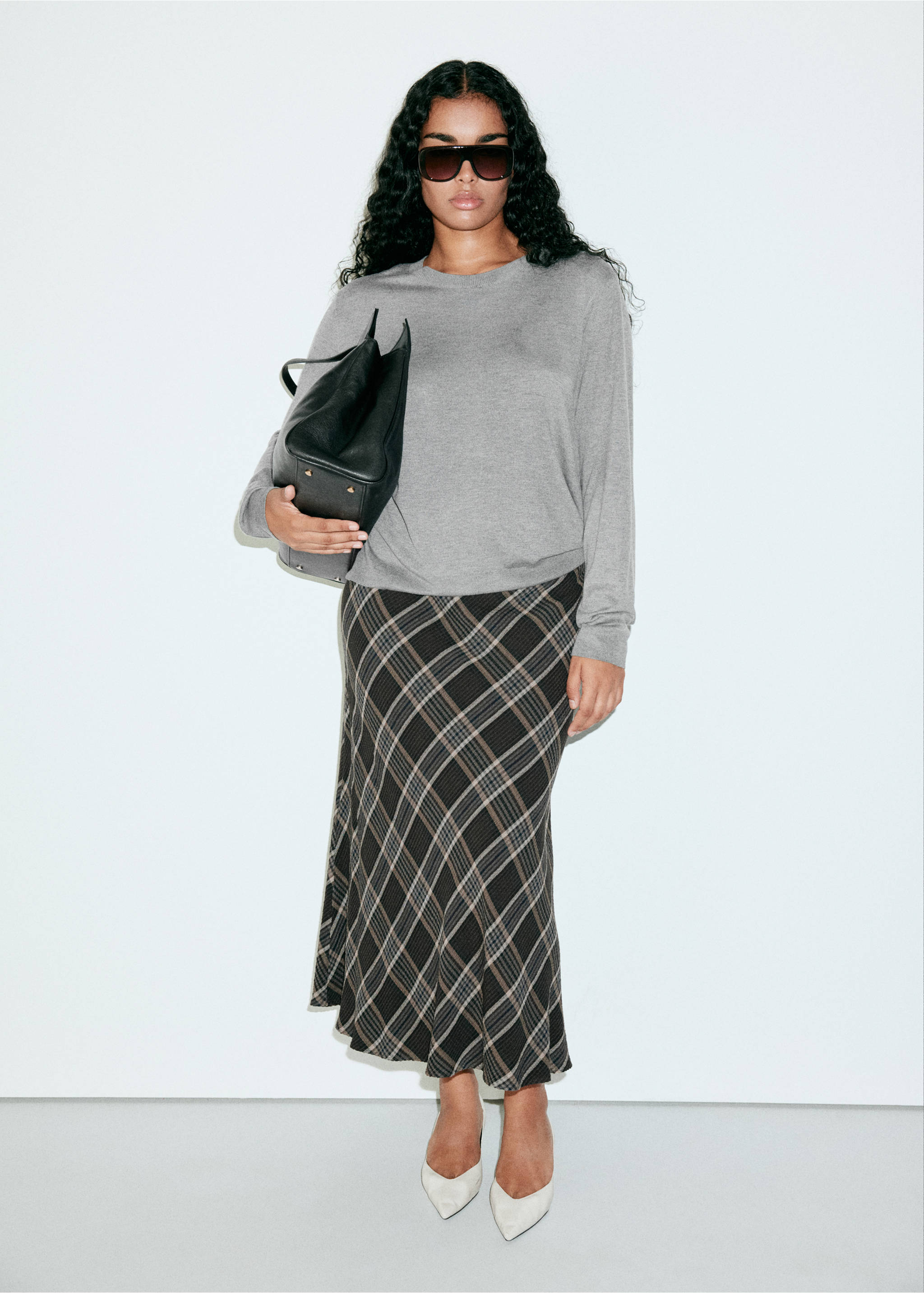 Round-neck knitted sweater - Details of the article 5, Grey. Ref: 37017777-00.