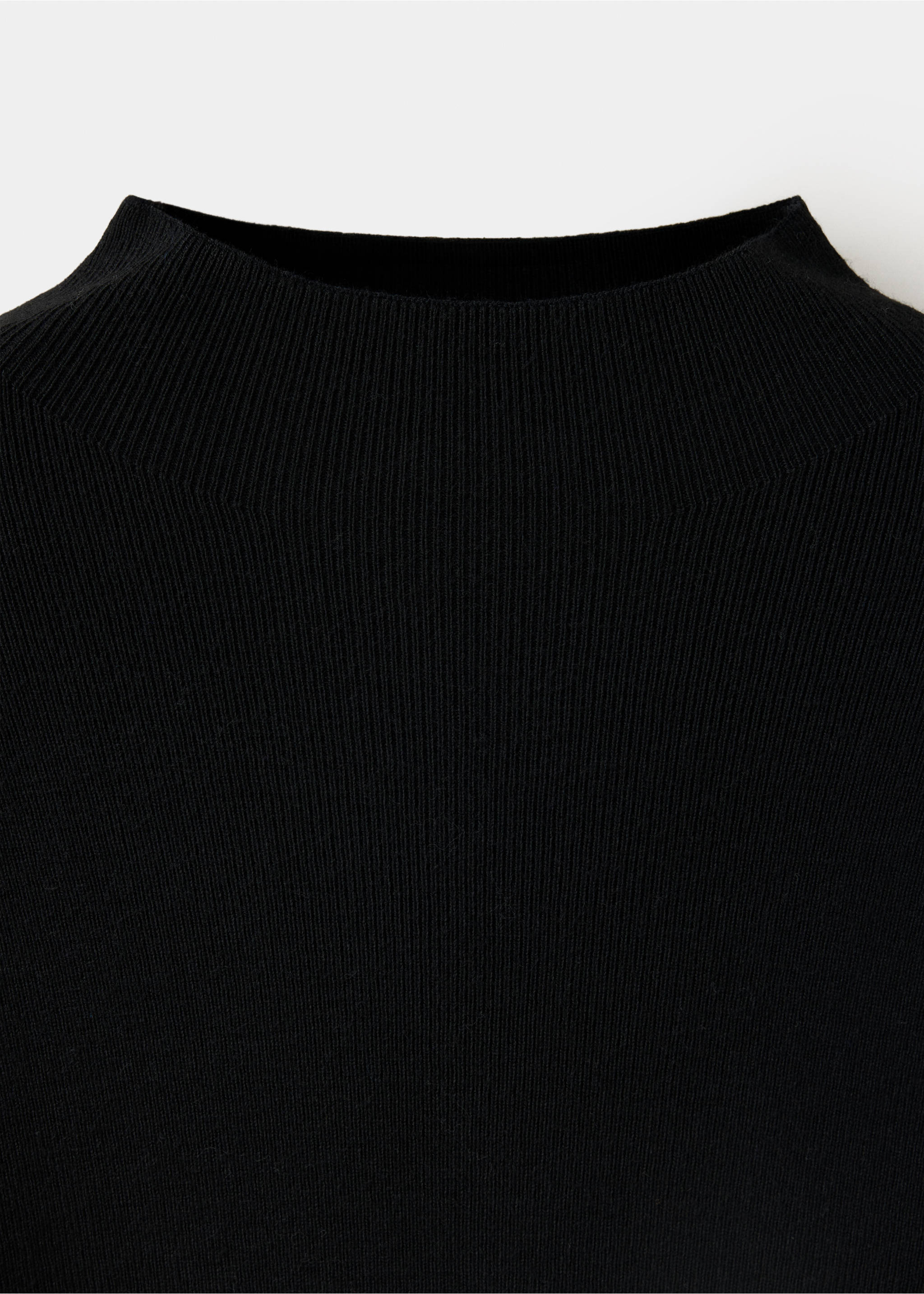 Knitted sweater with perkins neck - Details of the article 8, Black. Ref: 37017778-00.
