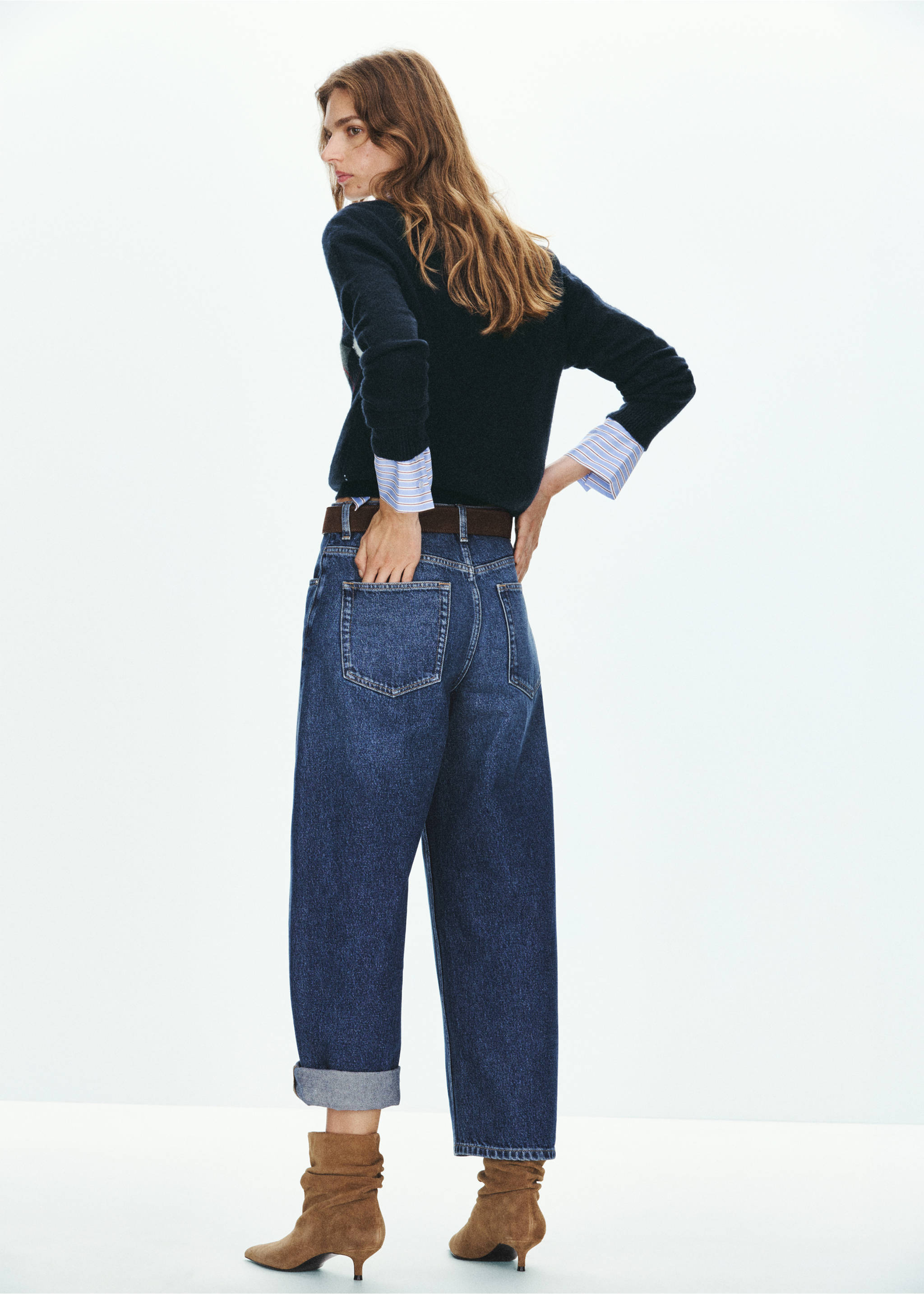 Diamond pattern V-neck jumper - Reverse of the article, Navy. Ref: 37017780-00.
