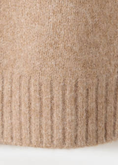 Diamond pattern V-neck jumper — Medium Brown 7
