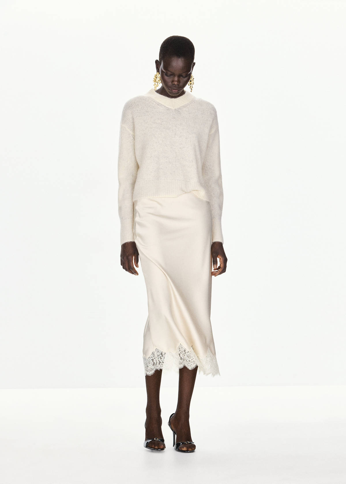 V-neck alpaca blend jumper — Ecru