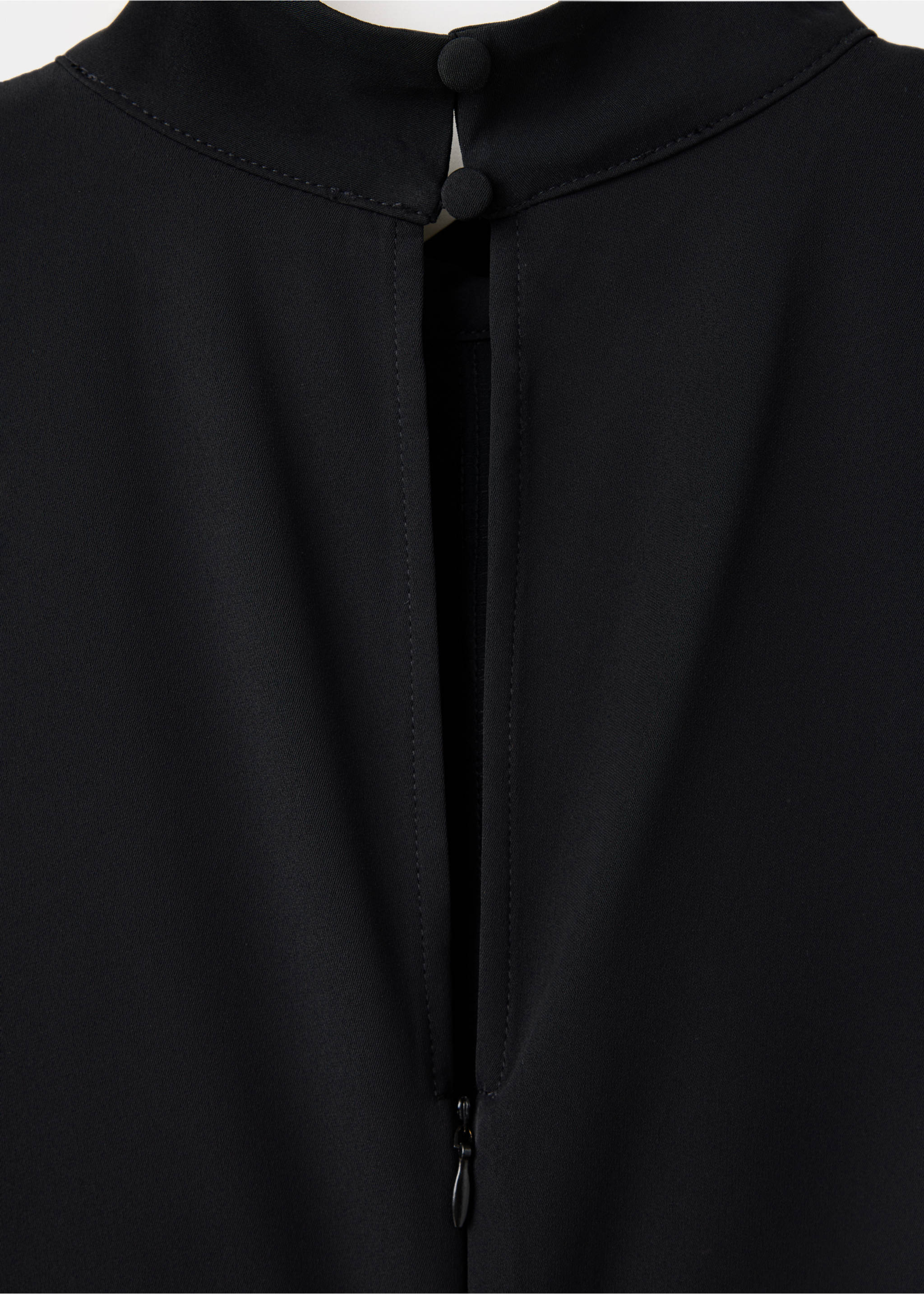 Gathered funnel neck dress - Details of the article 0, Black. Ref: 37017799-00.