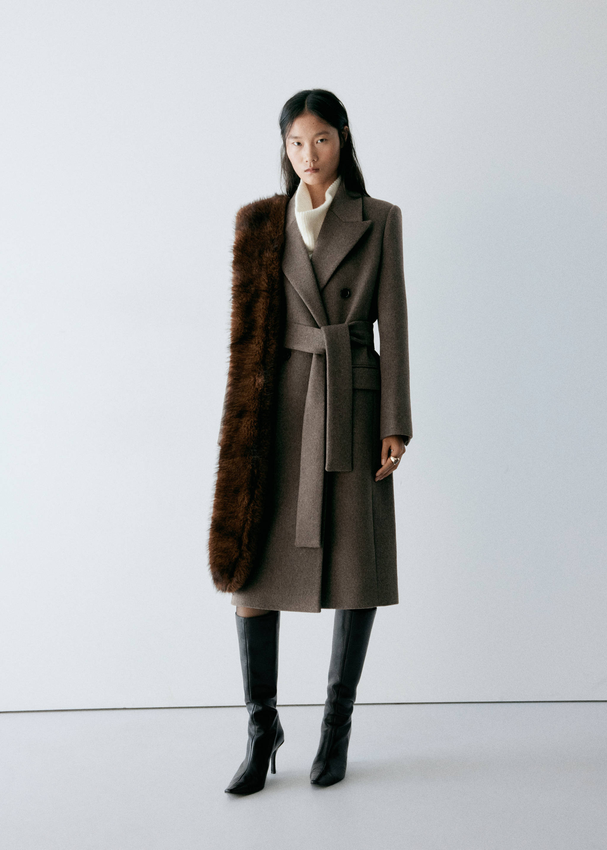 COAT EYE - رؤية عامة