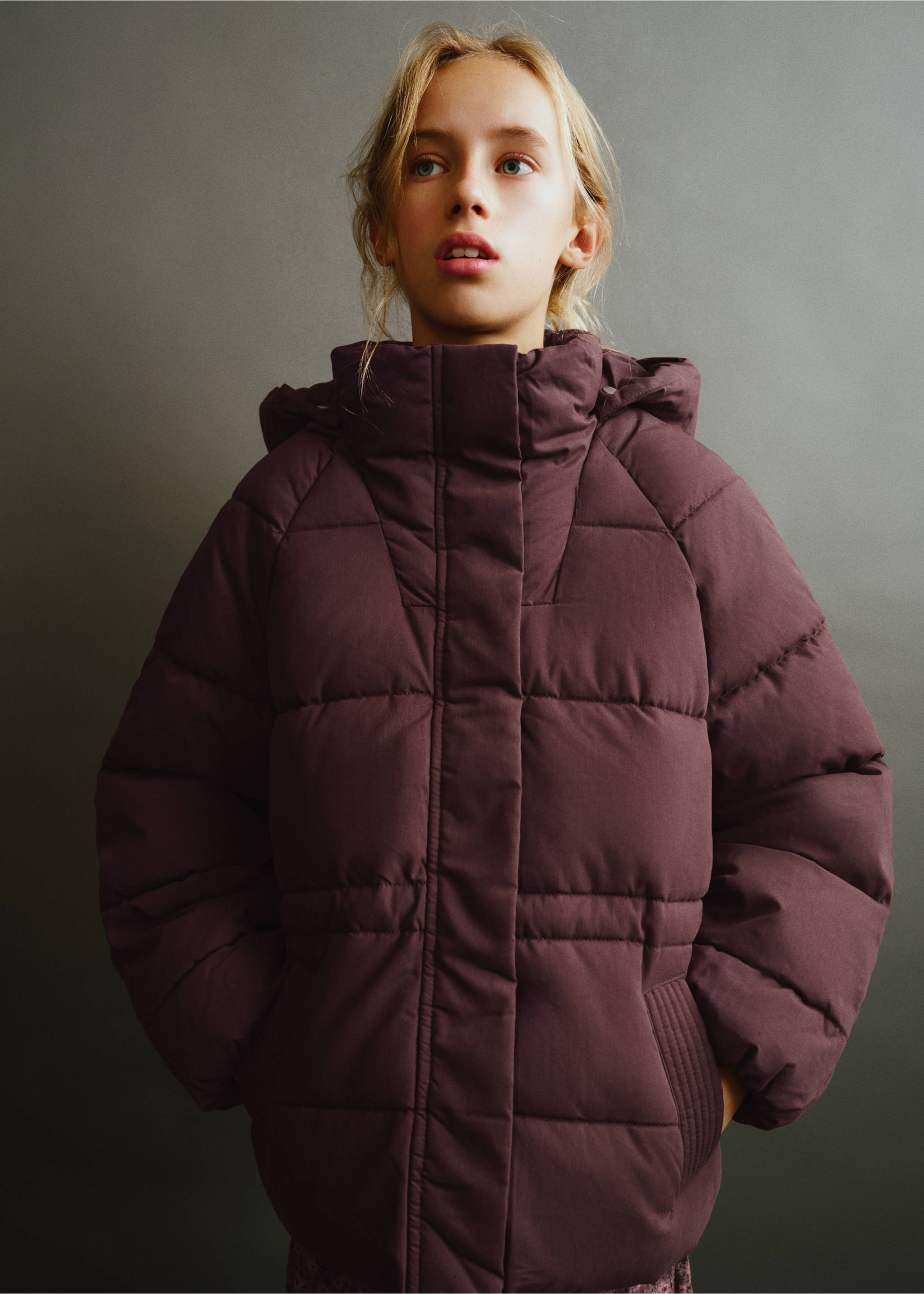 Padded anorak with detachable hood - Medium plane, Maroon. Ref: 37017885-00.