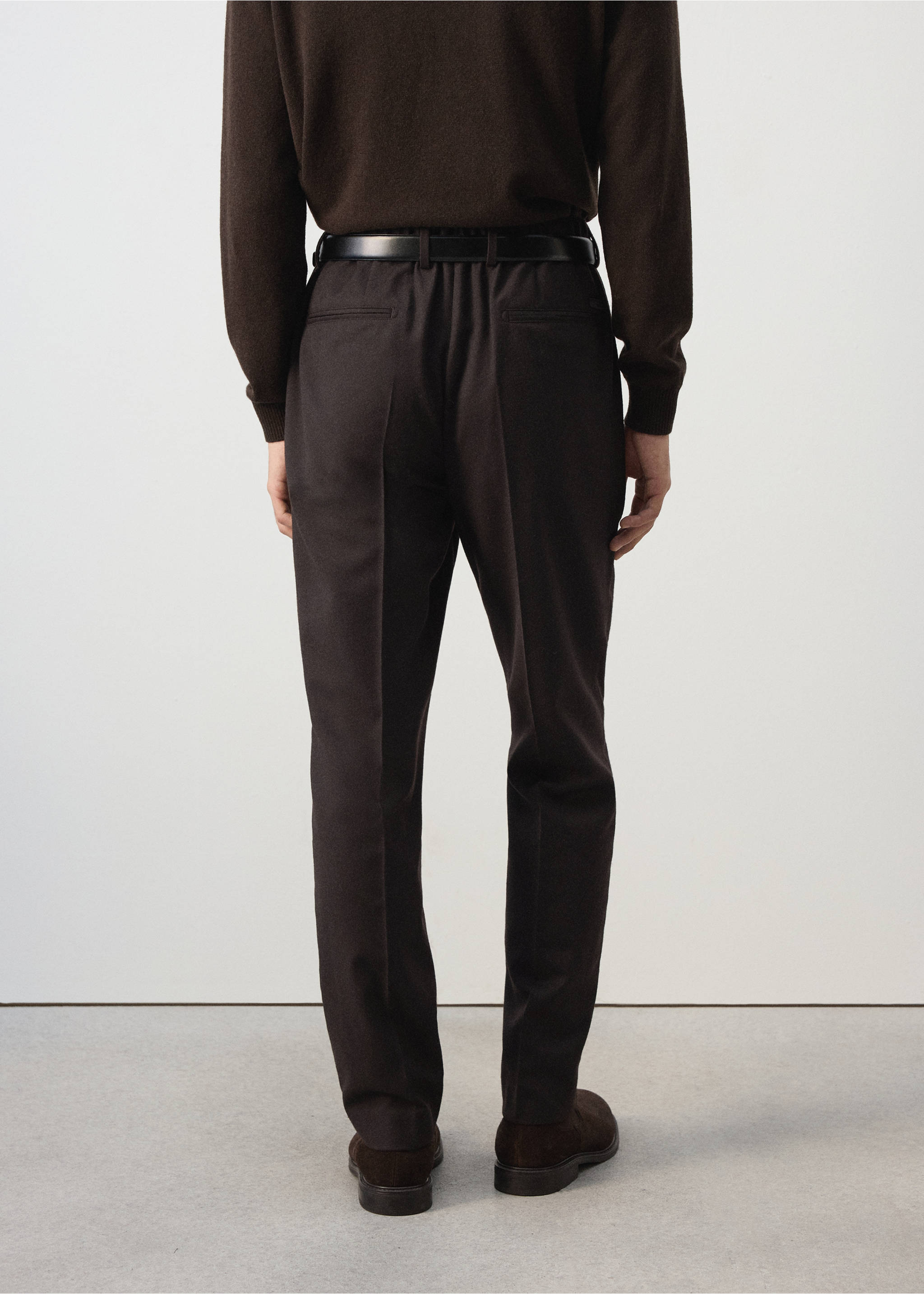 Dark brown trousers, back view, Brown. Ref: 37017886-00.