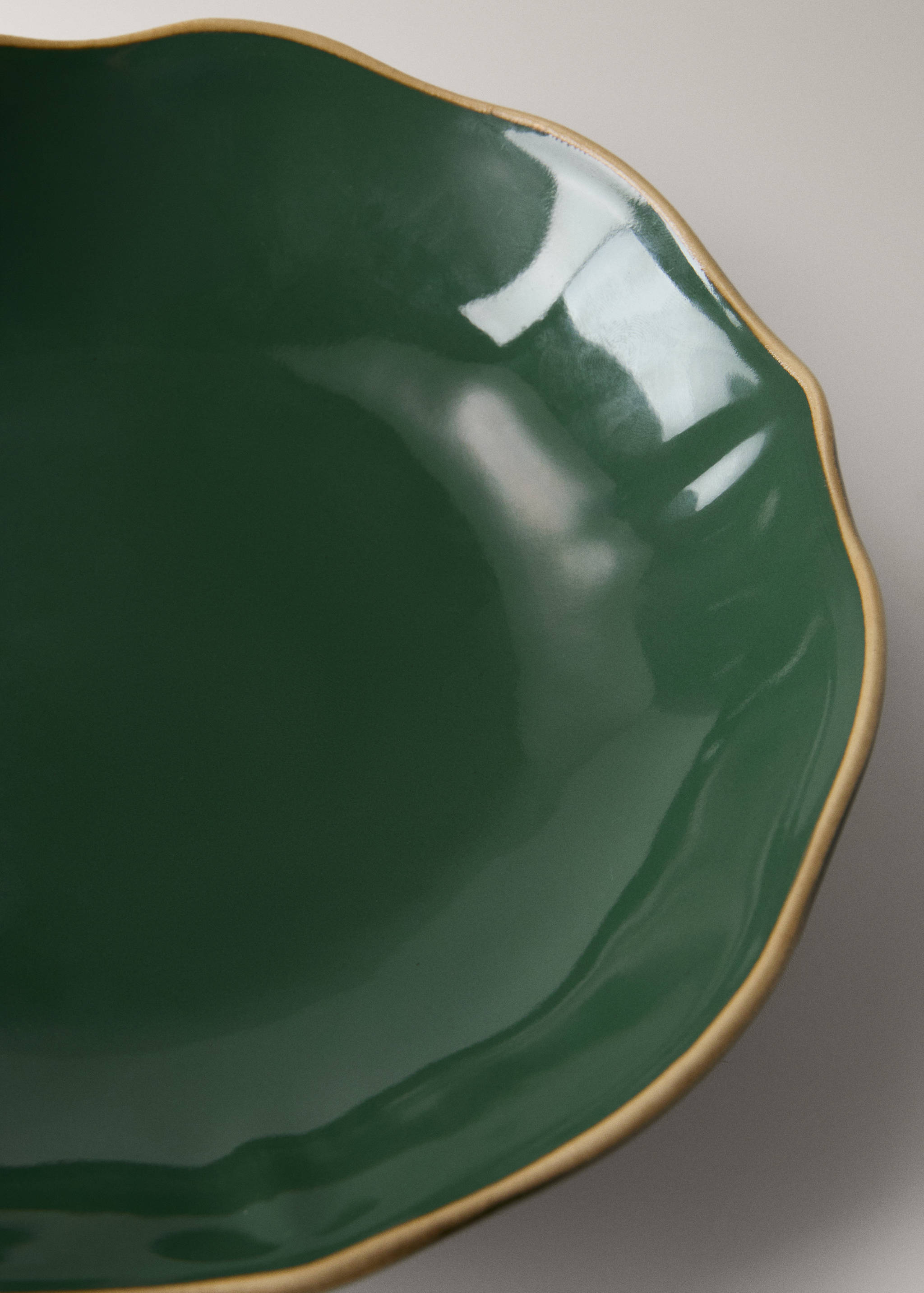 Tiefer Steingutteller - Detail des Artikels 1