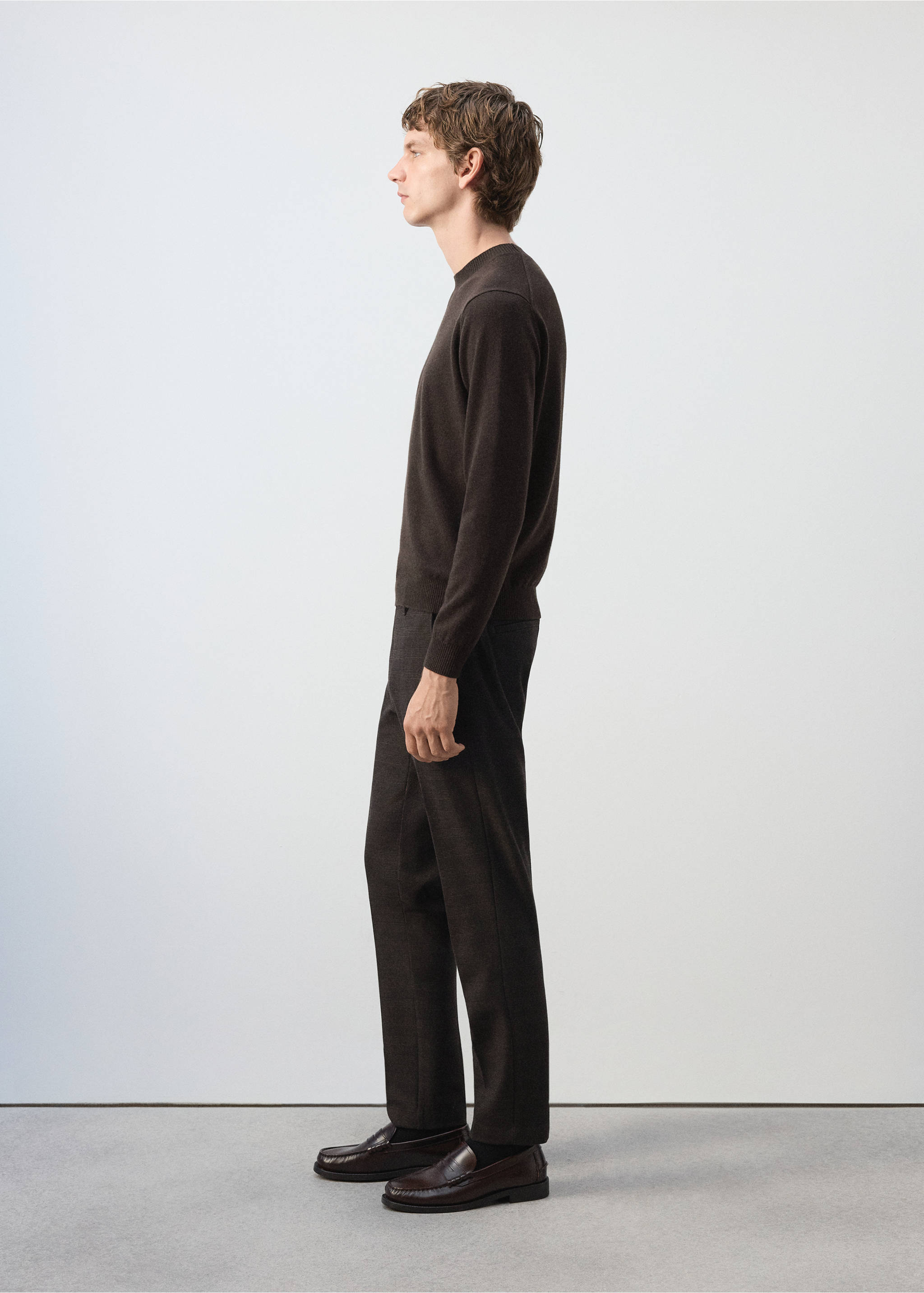 Dark brown straight-cut trousers worn with a matching jumper, Chocolate. Ref: 37017902-00.