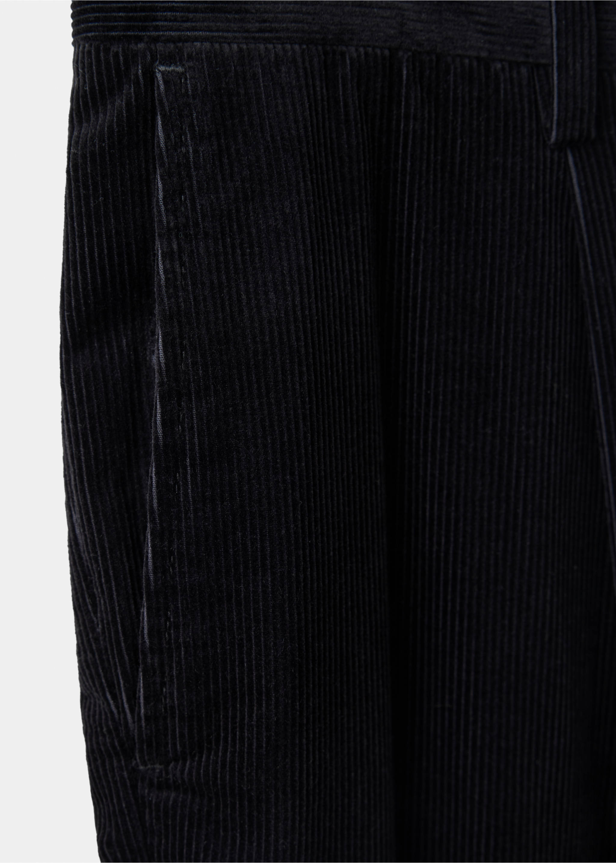 Pantalon regular-fit pinces - Détail de l'article 0, Noir. Ref: 37017904-00.