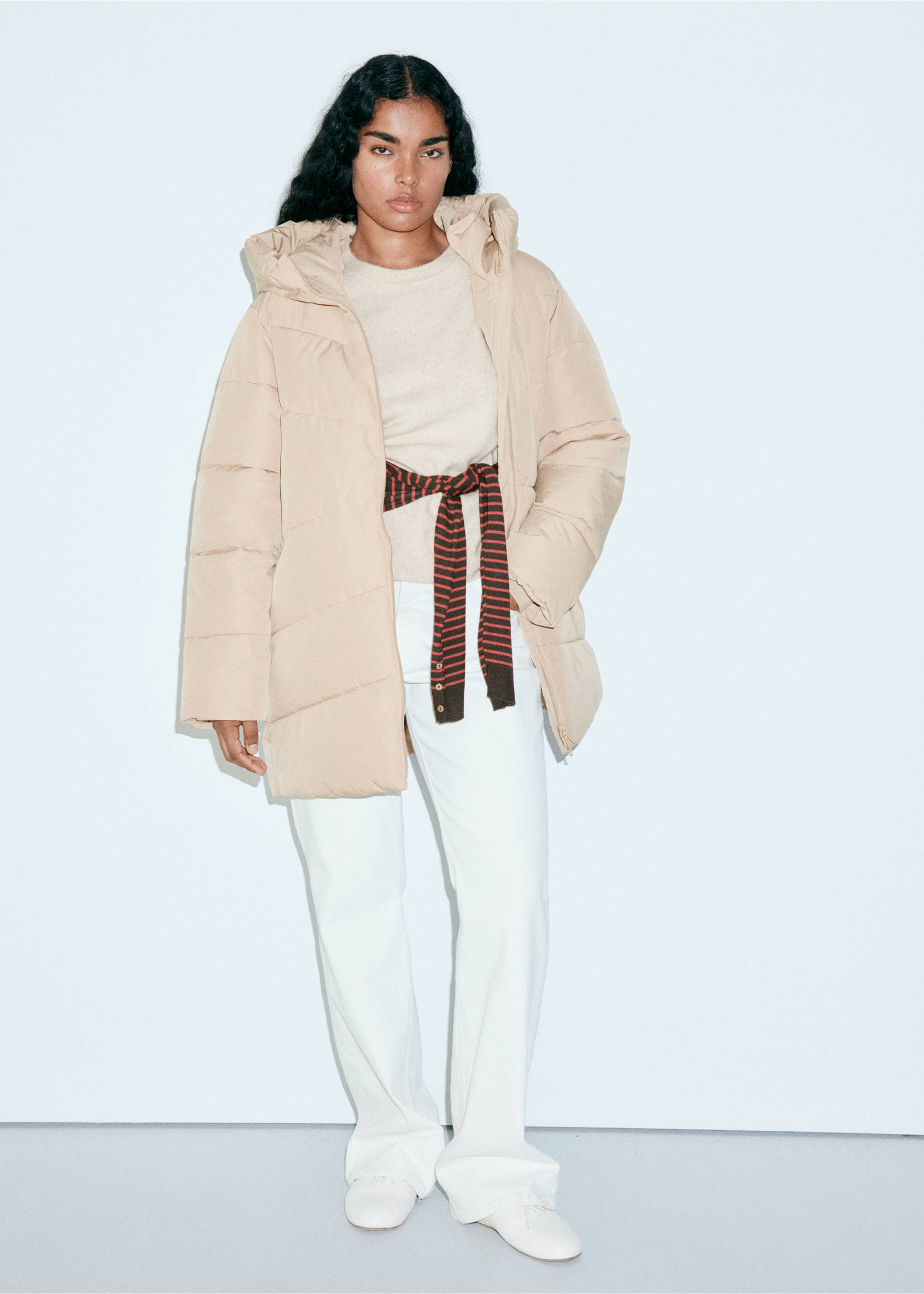 PUFFER COAT TOKYO - Details of the article 5, Beige. Ref: 37018268-00.