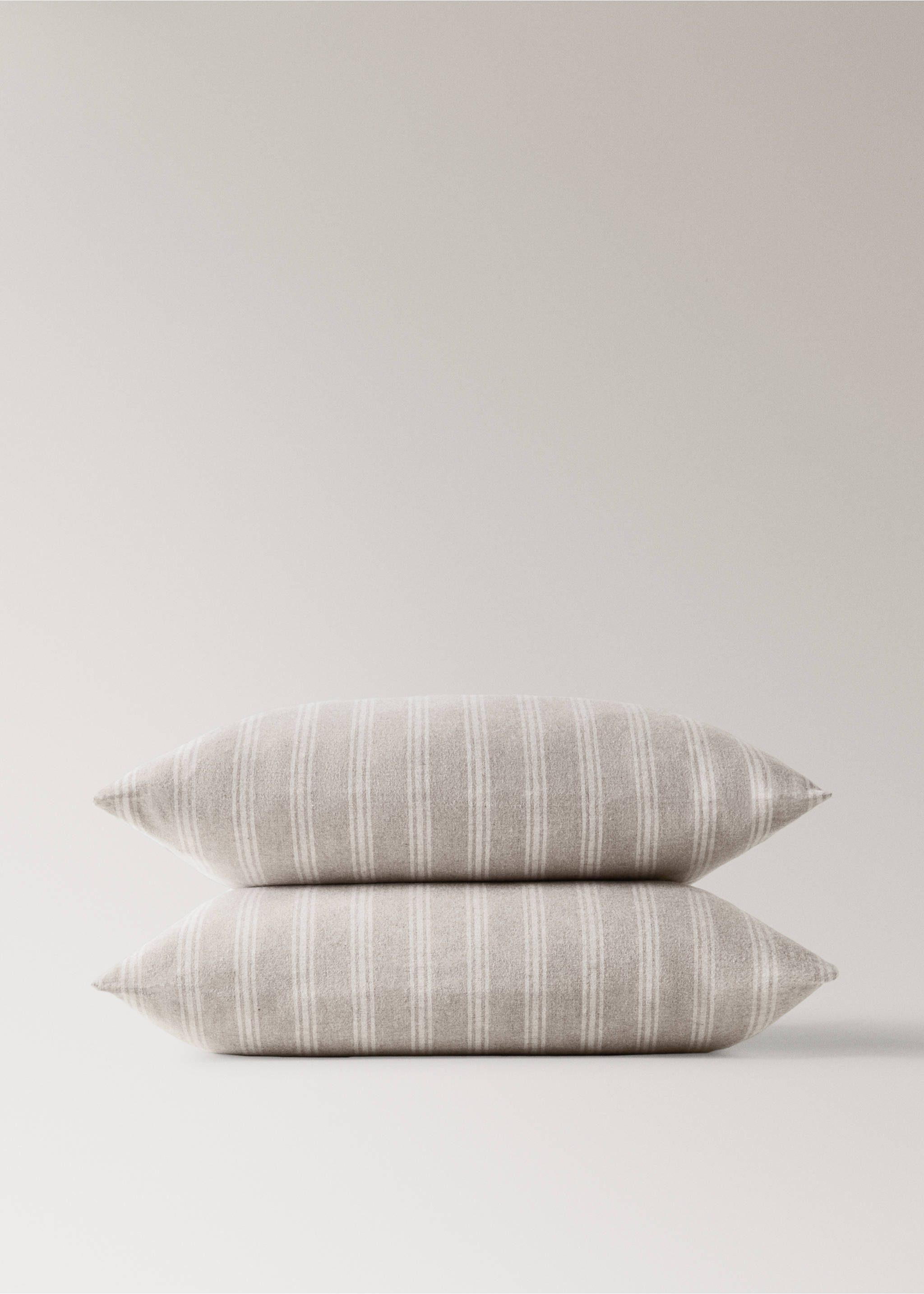 Beige and white striped pillowcase stack., Beige. Ref: 37018269-00.